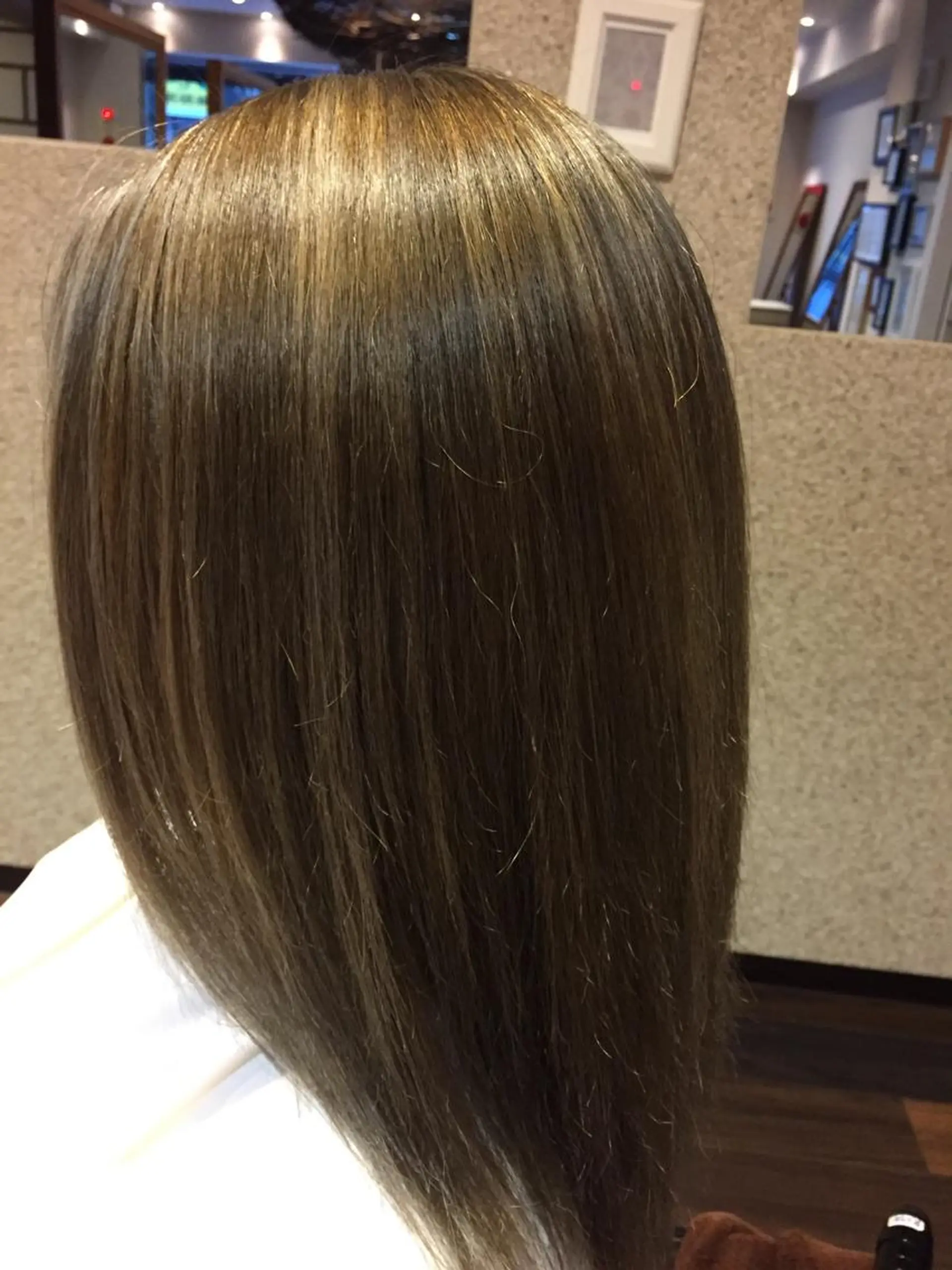 カラー ダブルカラー ハイライトカラー 伊藤 優希のヘアスタイル