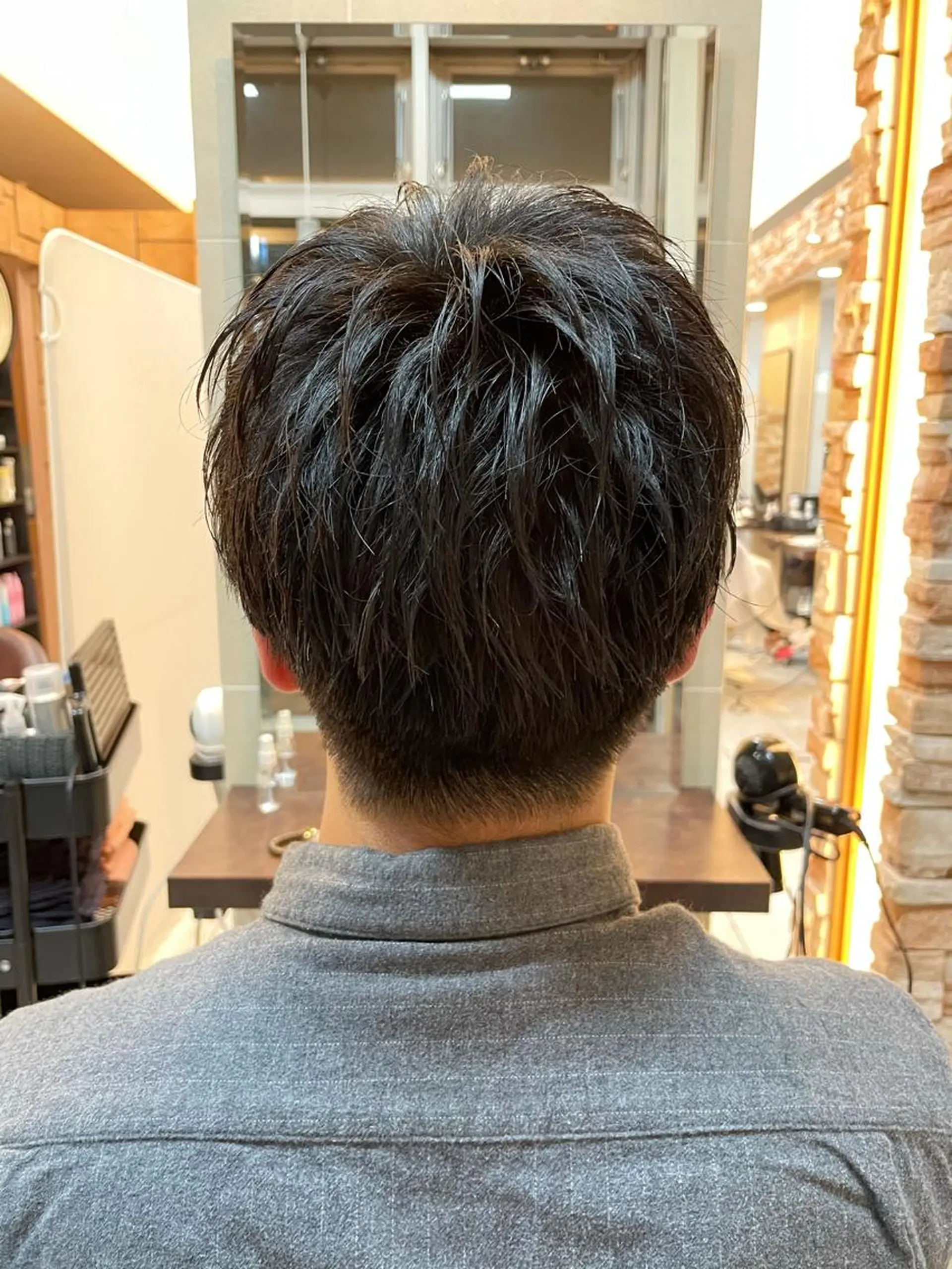 メンズ マッシュ 刈り上げ ⭐️透け感カラー /齊藤容史⭐️のヘアスタイル