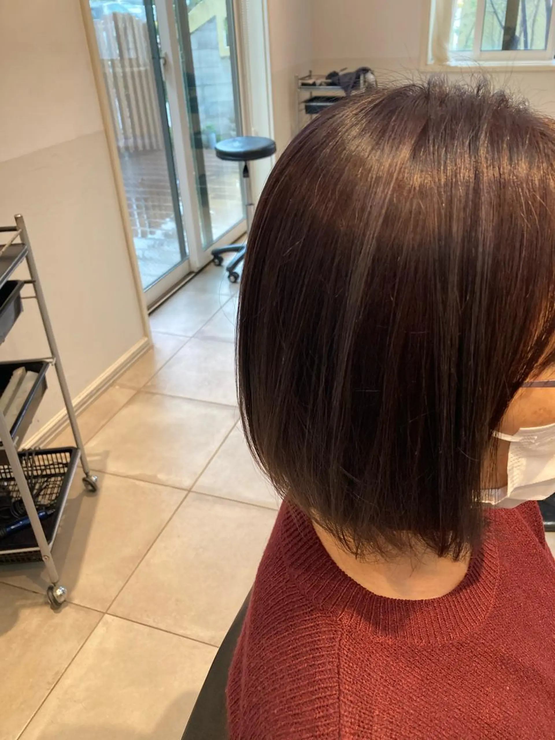 ショート パープルカラー ハイライト 菅 未祐のヘアスタイル