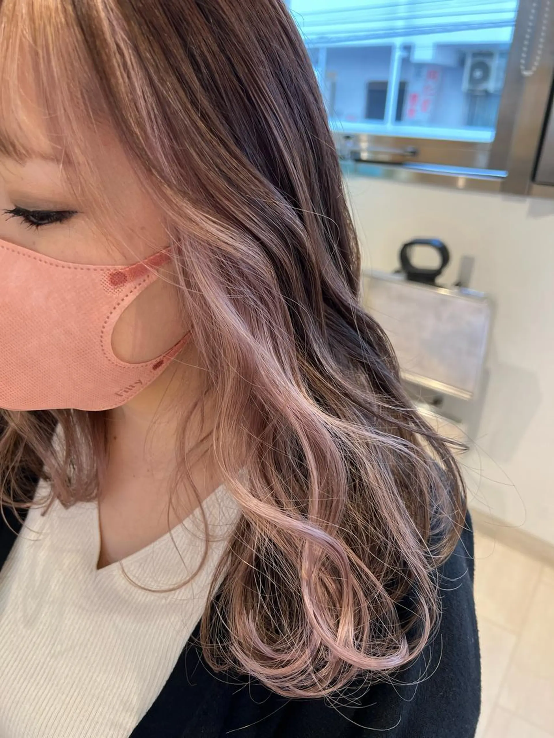 カラー ブリーチ 久永 菫のヘアスタイル