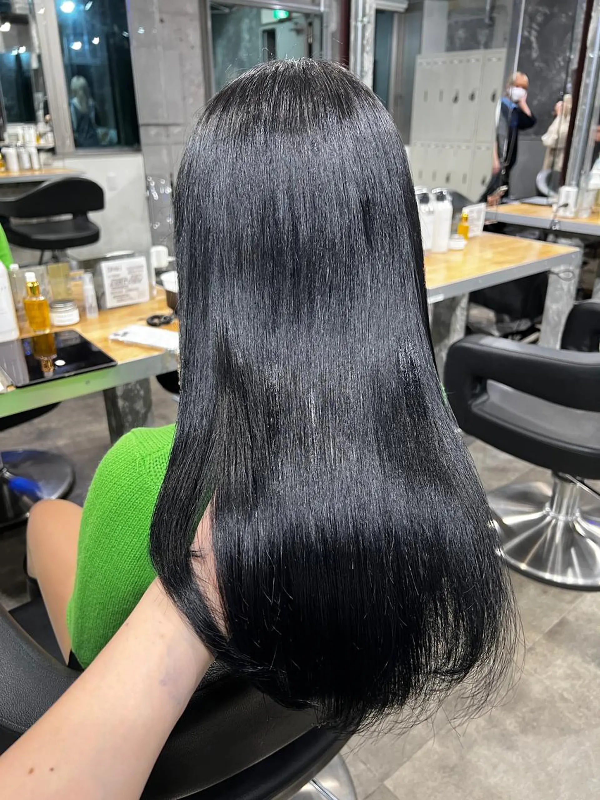 セミロング カラー メンズ ヘアカラー トリートメント ヘッドスパ ヘアセット 韓国風ベージュ🤎 赤みなし🌿横浜🤎のヘアスタイル