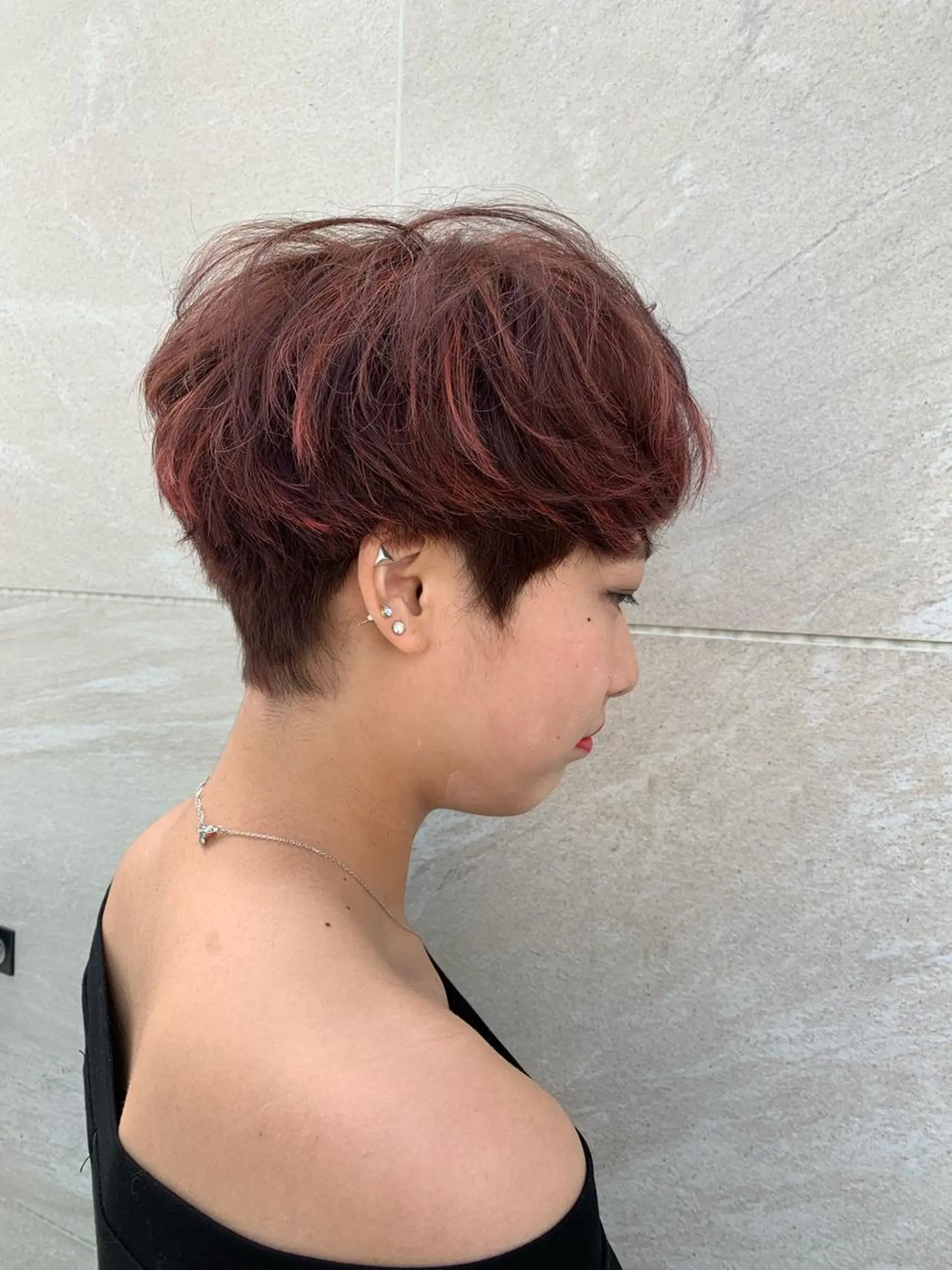 ショート カラー ハイライトカラー ピンクカラー ハイライト ショートヘア カット パーマ トリートメント カラー特化サロン大阪 ルービック江坂/新城のヘアスタイル