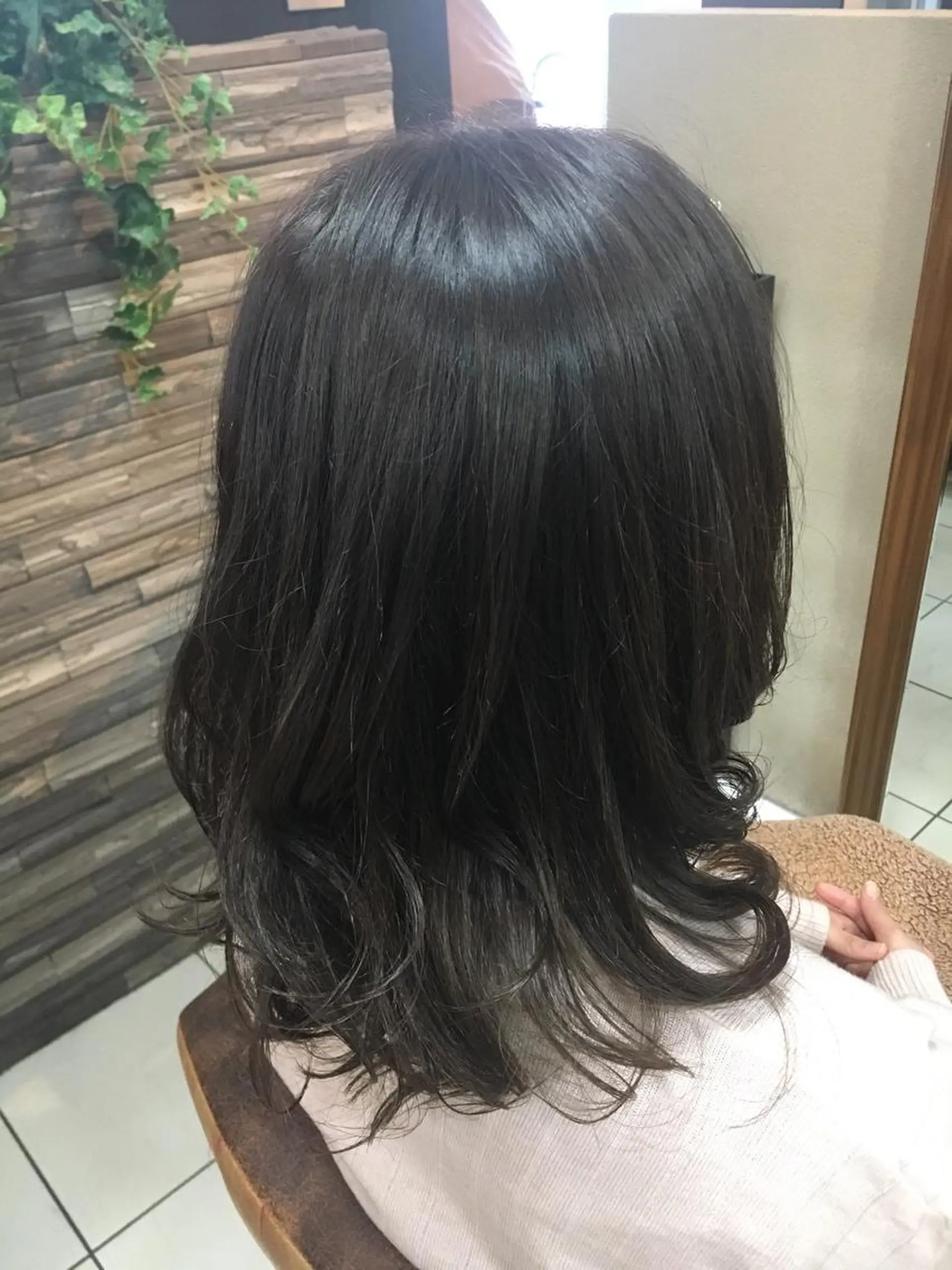 ミディアム カラー 三尾 麻美のその他イメージ