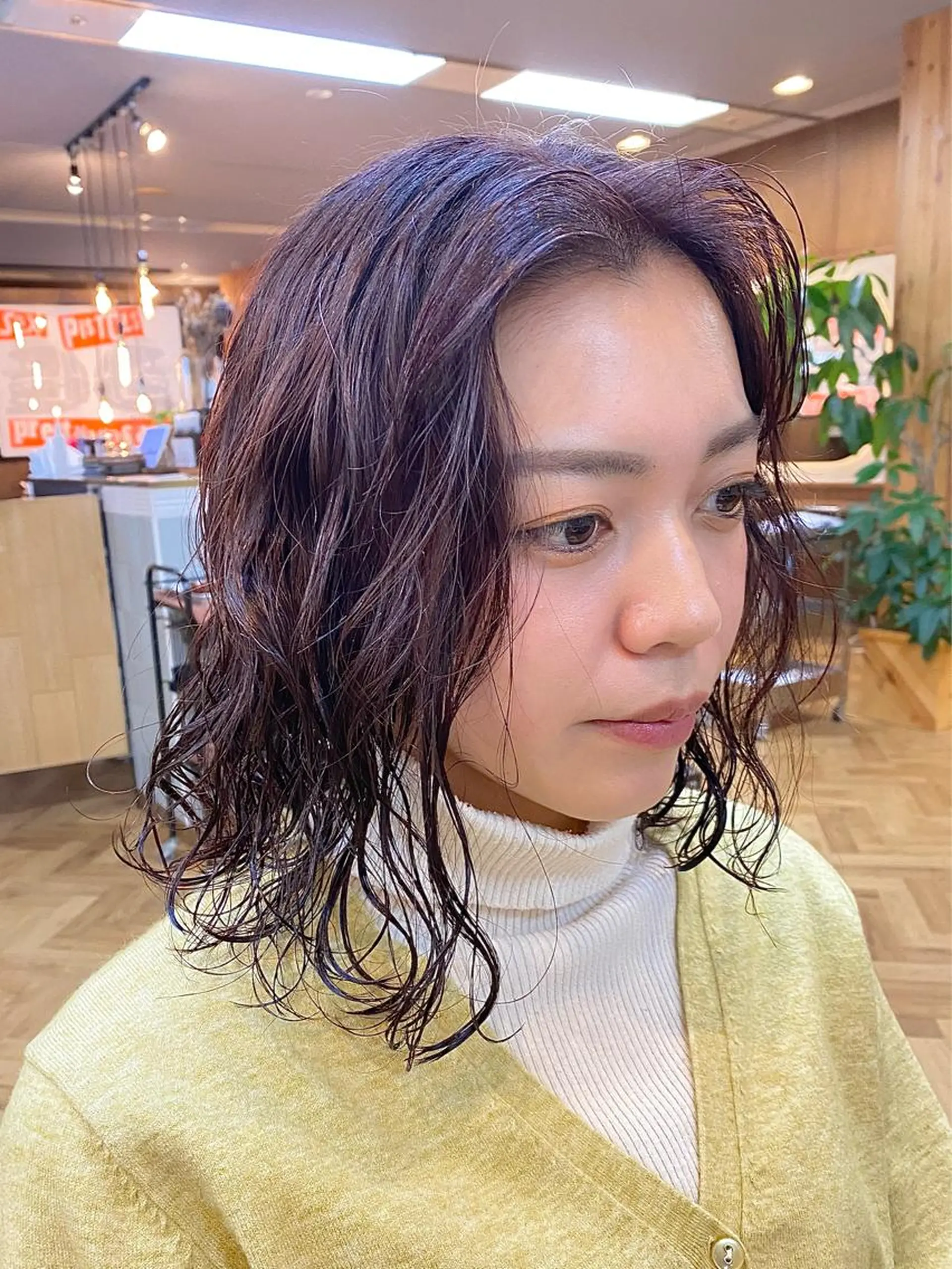 ミディアム カラー パーマ ブリーチ ブリーチなしカラー ハル🌸柔色/ ブリーチなし/艶髪のヘアスタイル