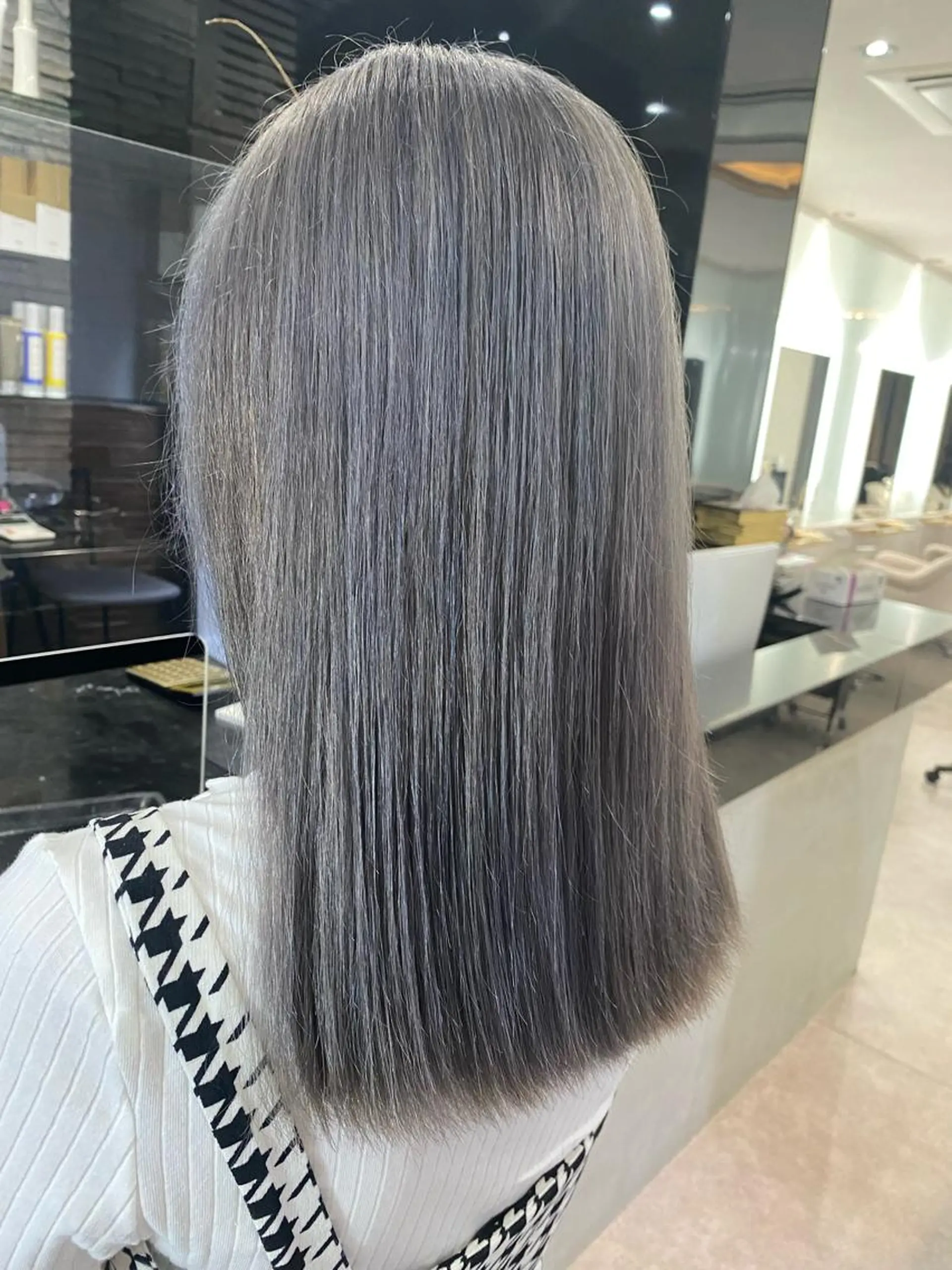 ロング カラー ハイトーンカラー シルバー ヘアカラー トリートメント Lond strada 心斎橋所属・🍀小川大輔🍀 ボブ/ブリーチ🥇のヘアスタイル