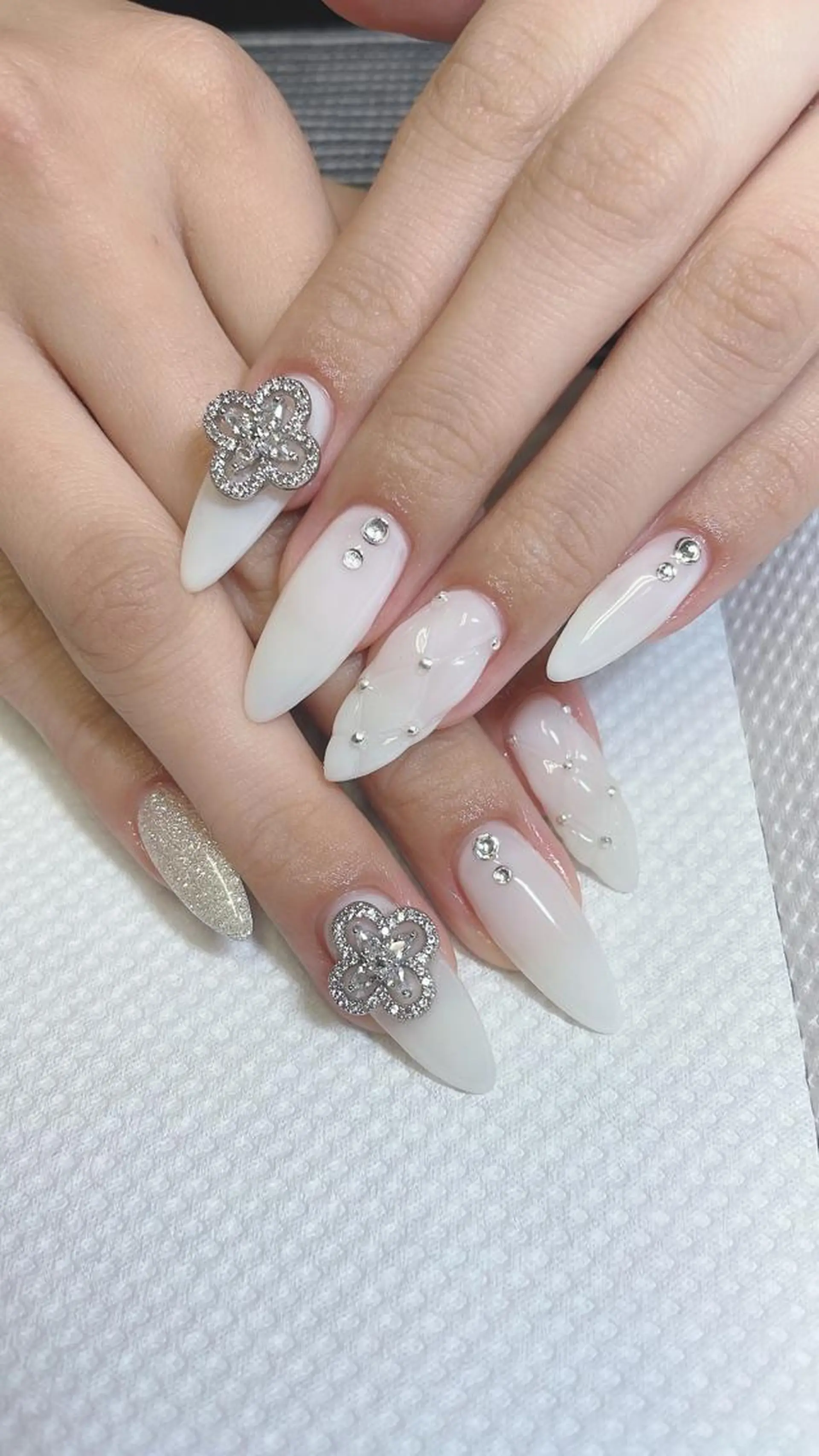 ネイル Munail サロン所属・むねいる nail salonのネイルデザイン