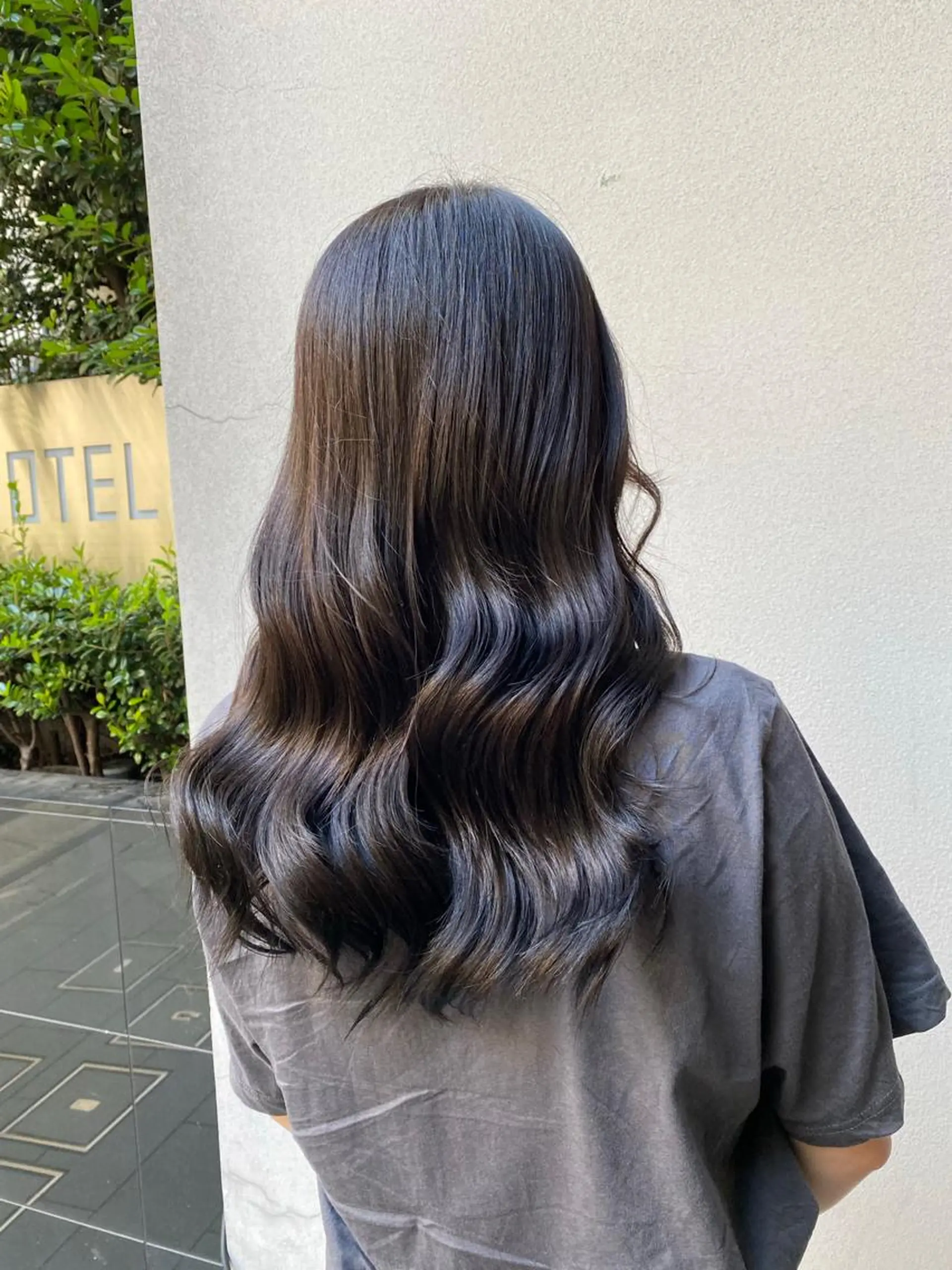 ロング カラー ダークグレー ヨシンモリ 韓国風ヘア カット ヘアカラー トリートメント ボブ/縮毛矯正/ レイヤー/塚田のヘアスタイル