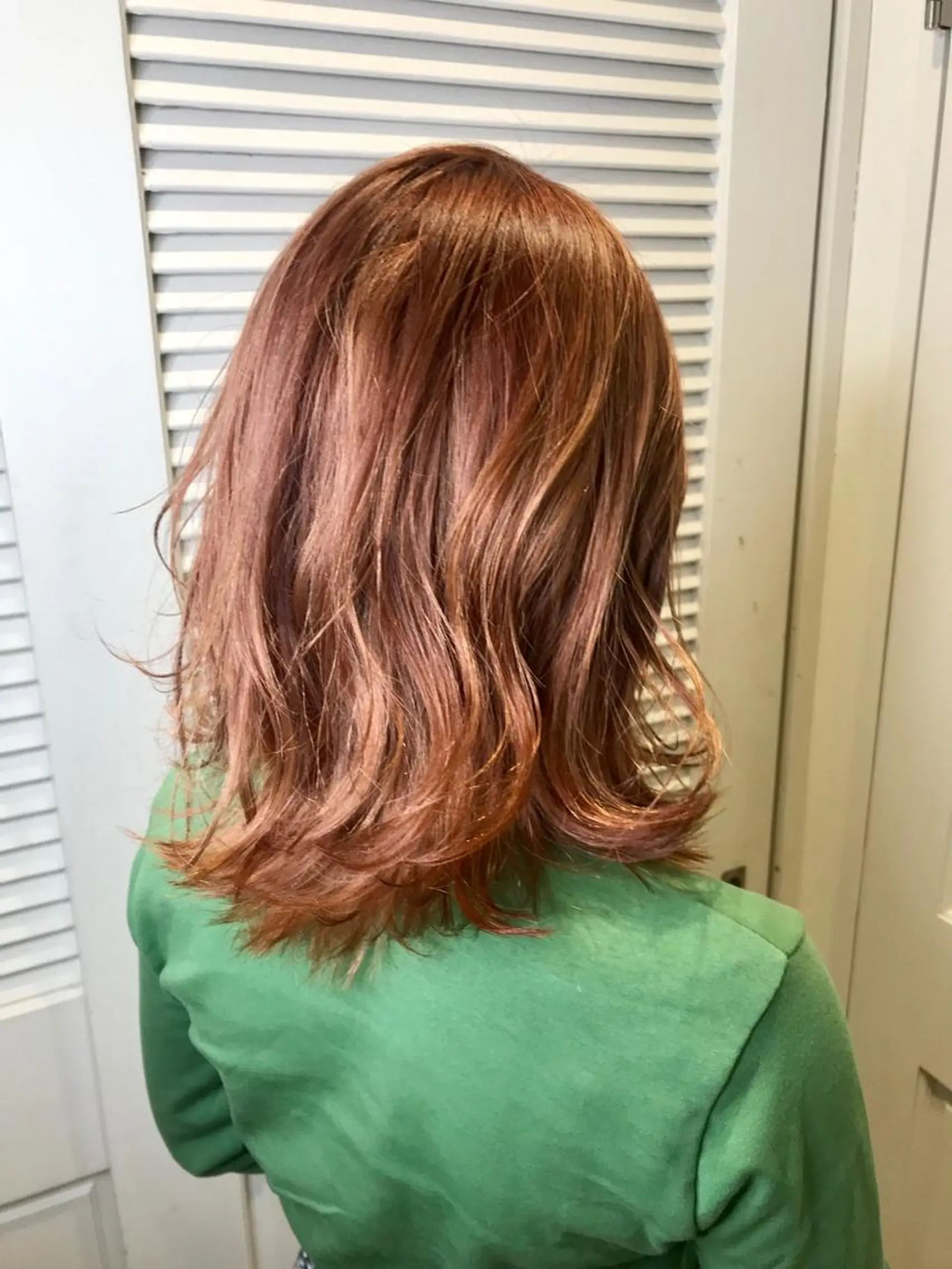 ミディアム カラー ベージュカラー ブリーチ 色気レイヤー& ショートはお任せ🌟のヘアスタイル