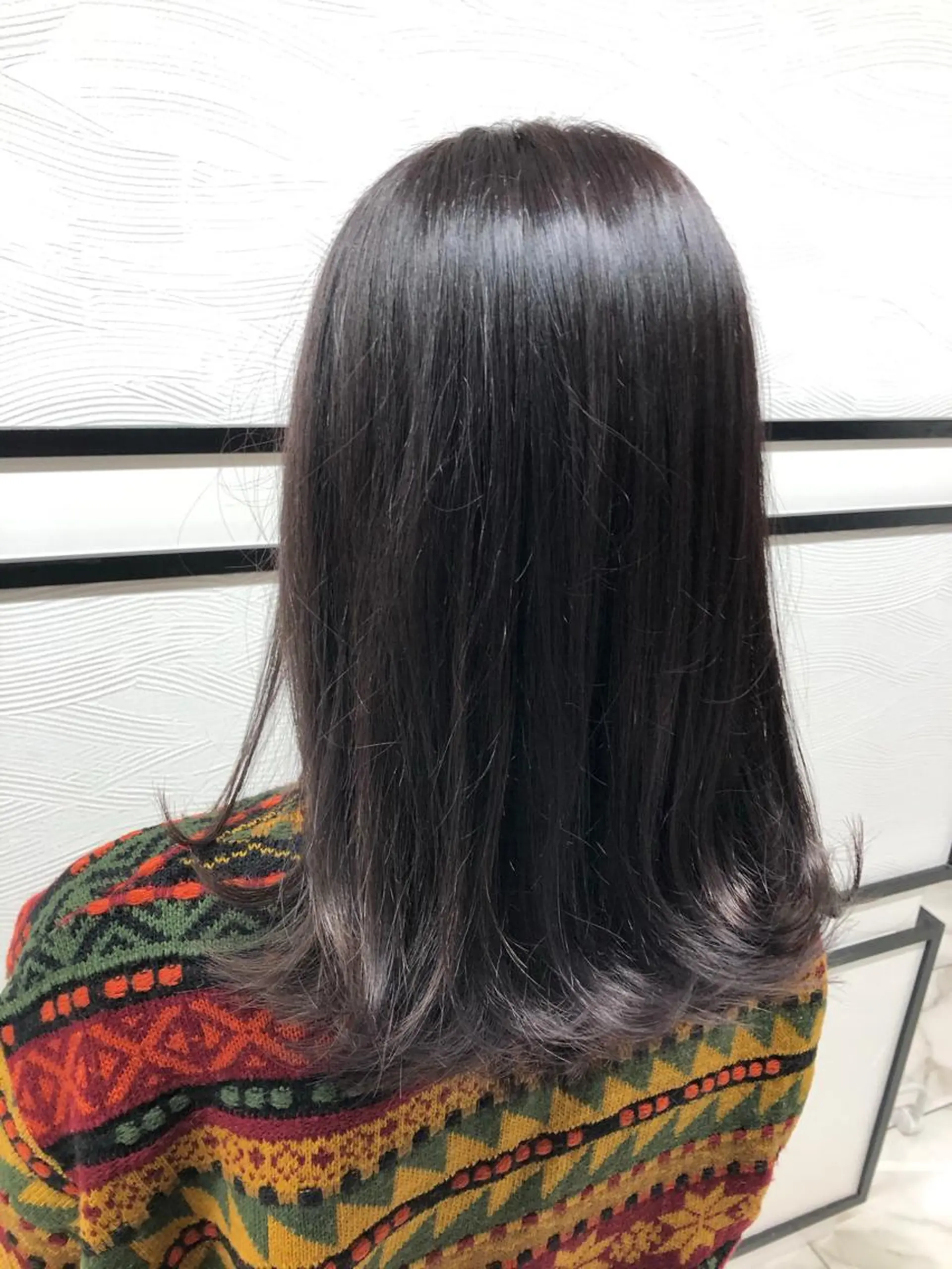 カラー ハイライトカラー ラベンダーカラー シルバー 髪質改善 レイヤーカット 早崎太生のヘアスタイル