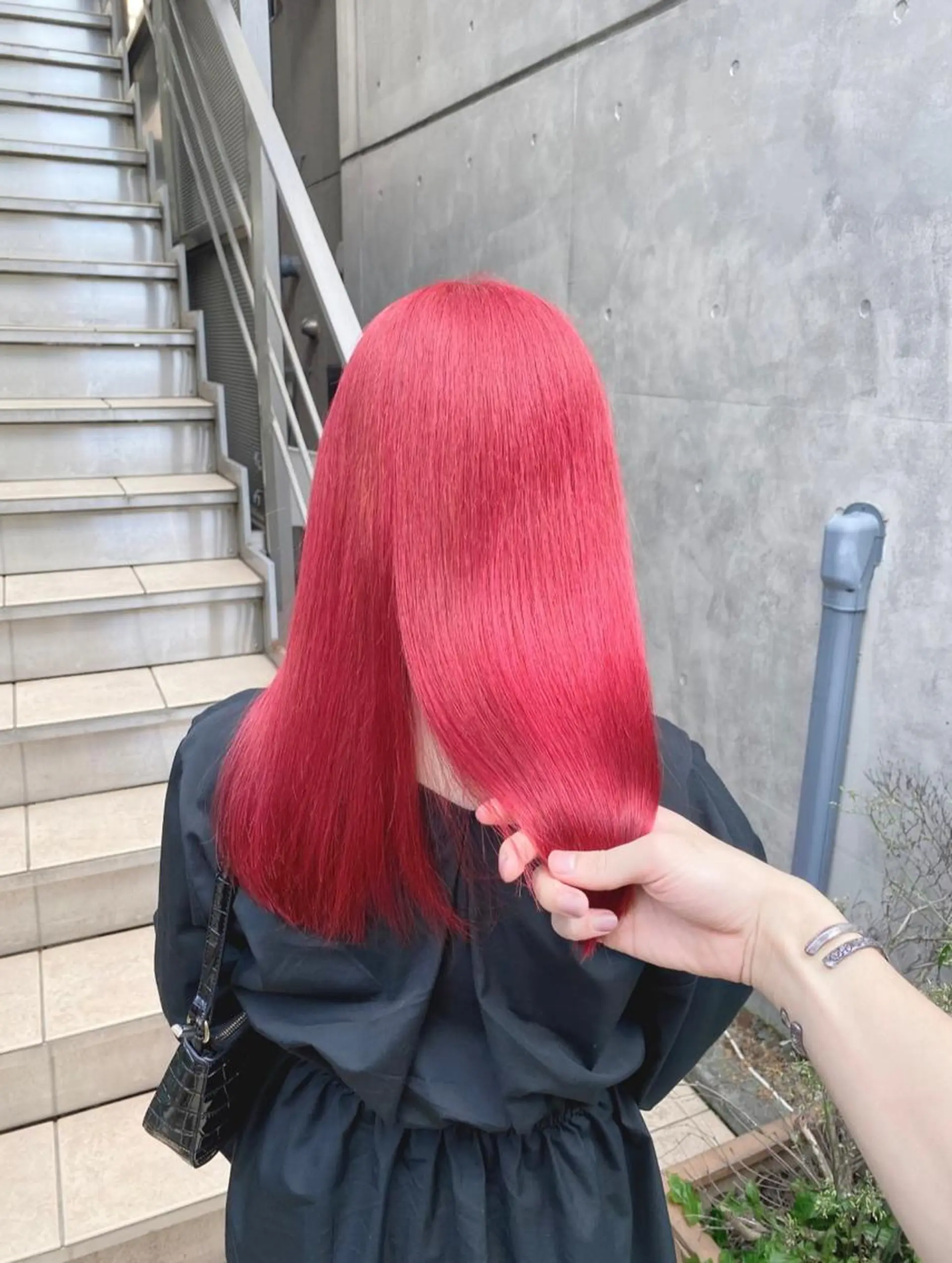 ロング カラー パーマ ヘアアレンジ メンズ キッズ ネイル マツエク・マツパ アイブロウ ✨艶ハイトーン/ 💗モモ໒꒱のヘアスタイル