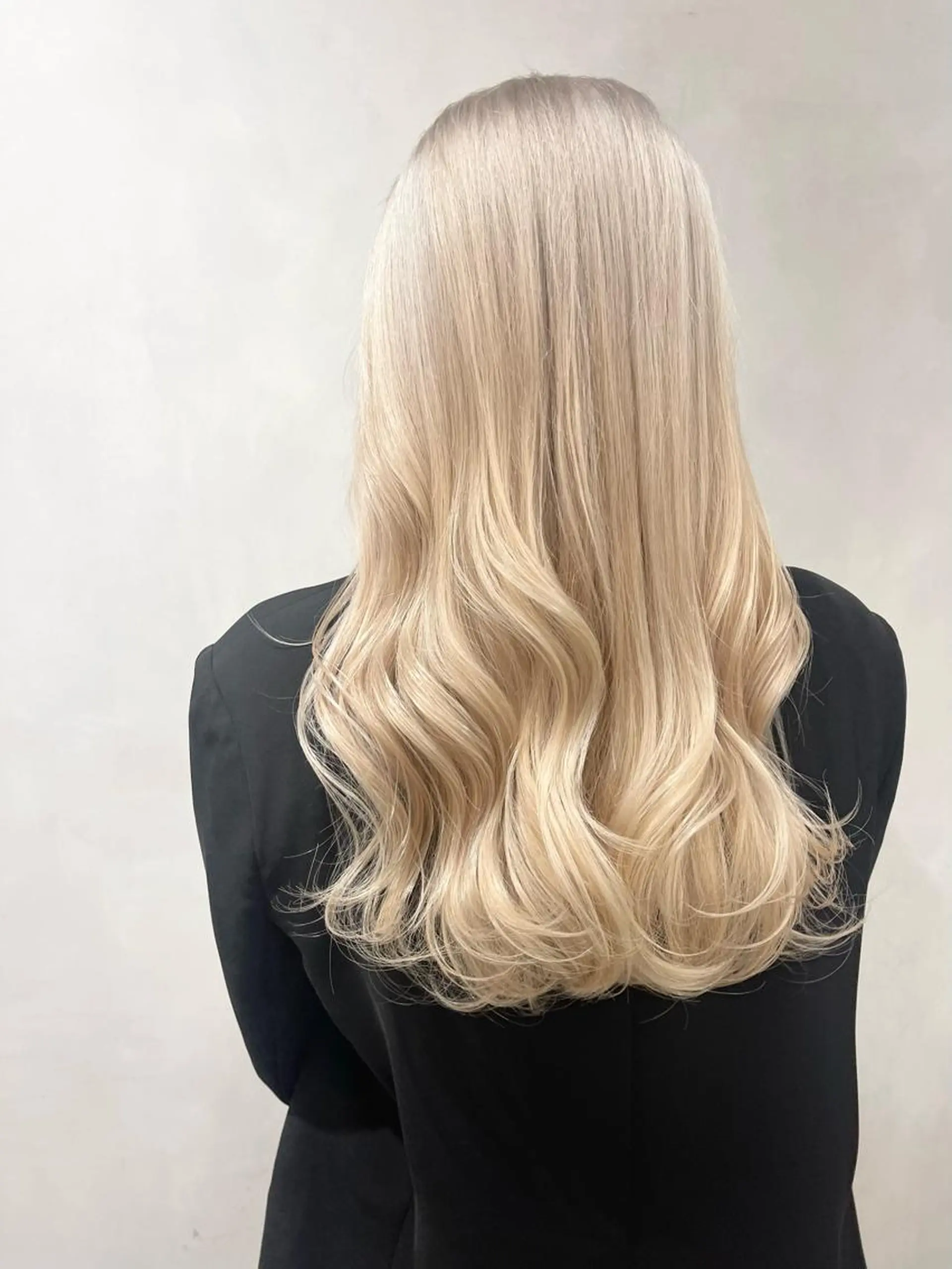 ロング カラー ブロンド カット ヘアカラー トリートメント 🦋レイヤーカット ミドリカワ🦋のヘアスタイル