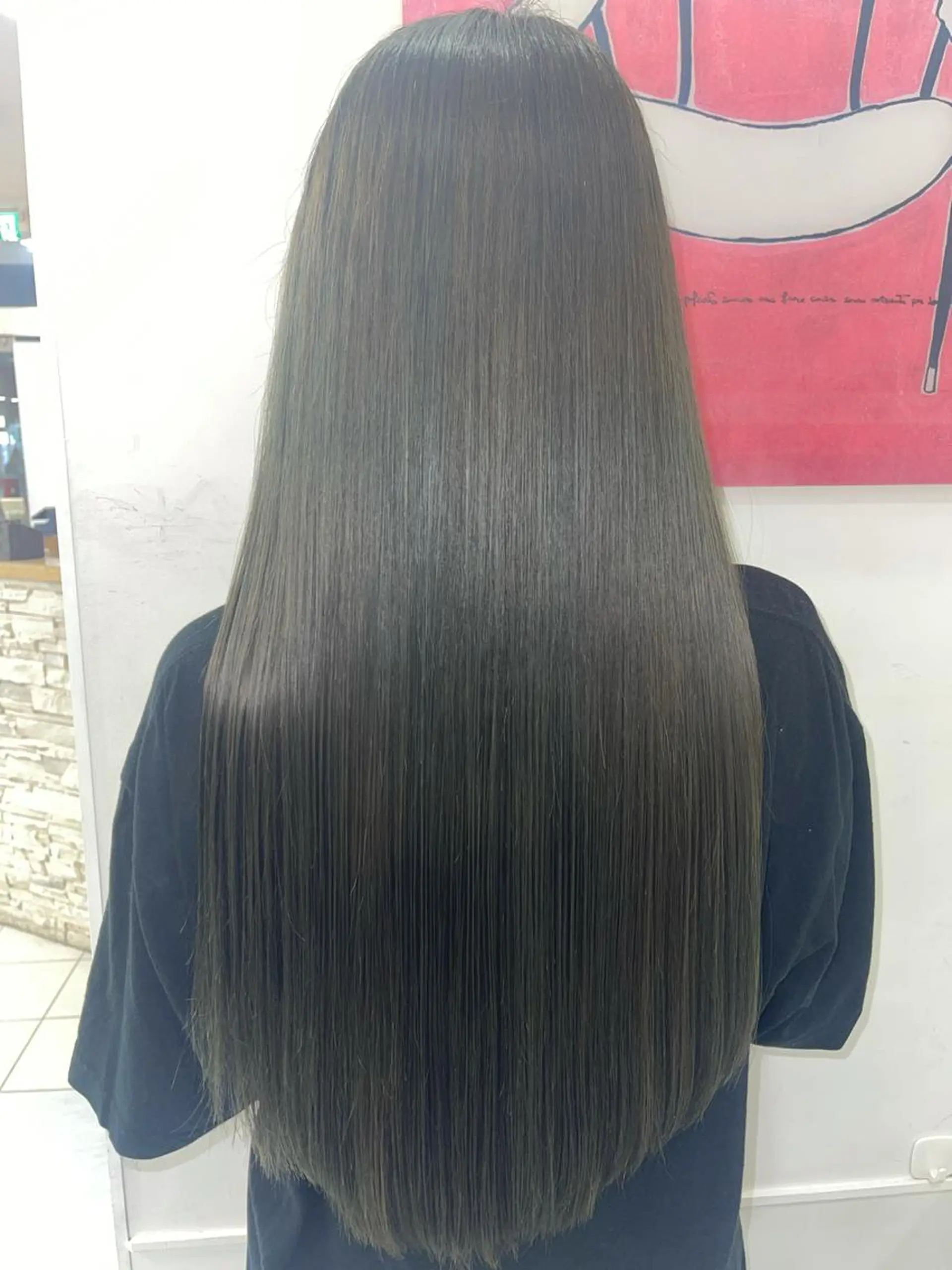 ロング カラー パーマ ブリーチ 縮毛矯正 カット ヘアカラー 縮毛矯正 髪質改善/縮毛矯正 /ブリーチ矯正/岡部のヘアスタイル