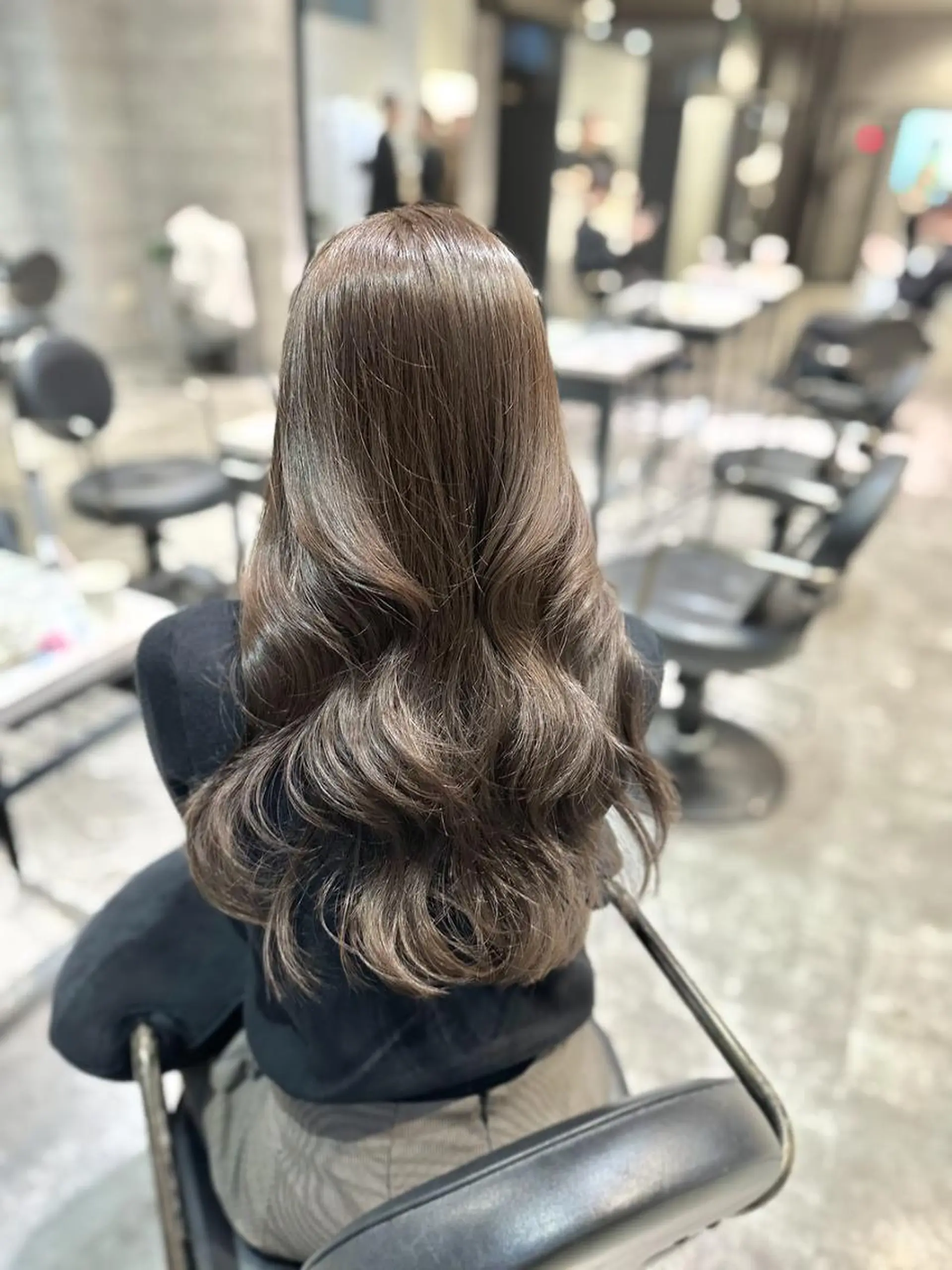 ロング カラー ヘアアレンジ カット ヘアカラー トリートメント _WHITE 難波本店のヘアスタイル