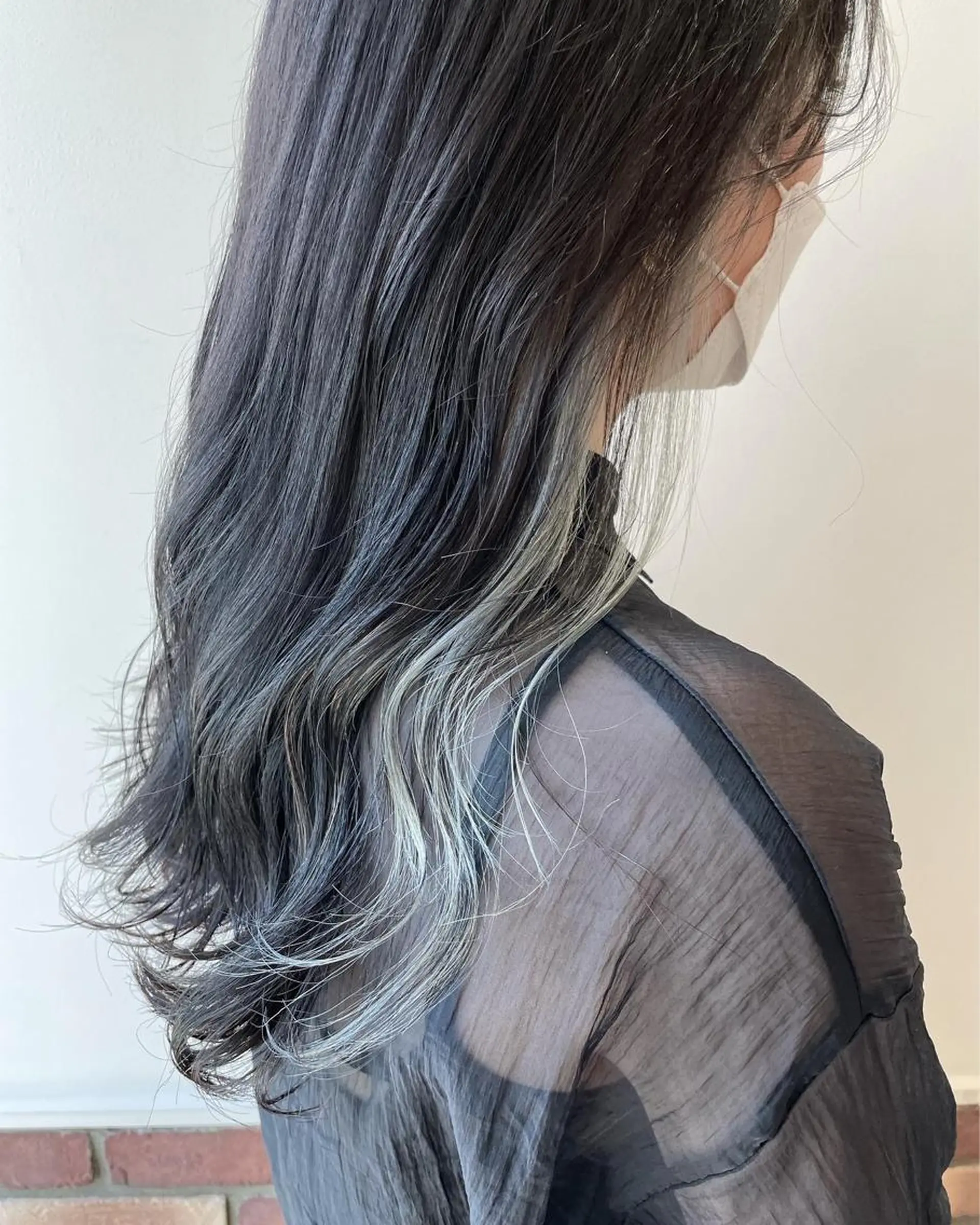 ロング カラー ベージュカラー ブリーチ ケアブリーチ ダブルカラー イヤリングカラー 増渕 駿介のヘアスタイル