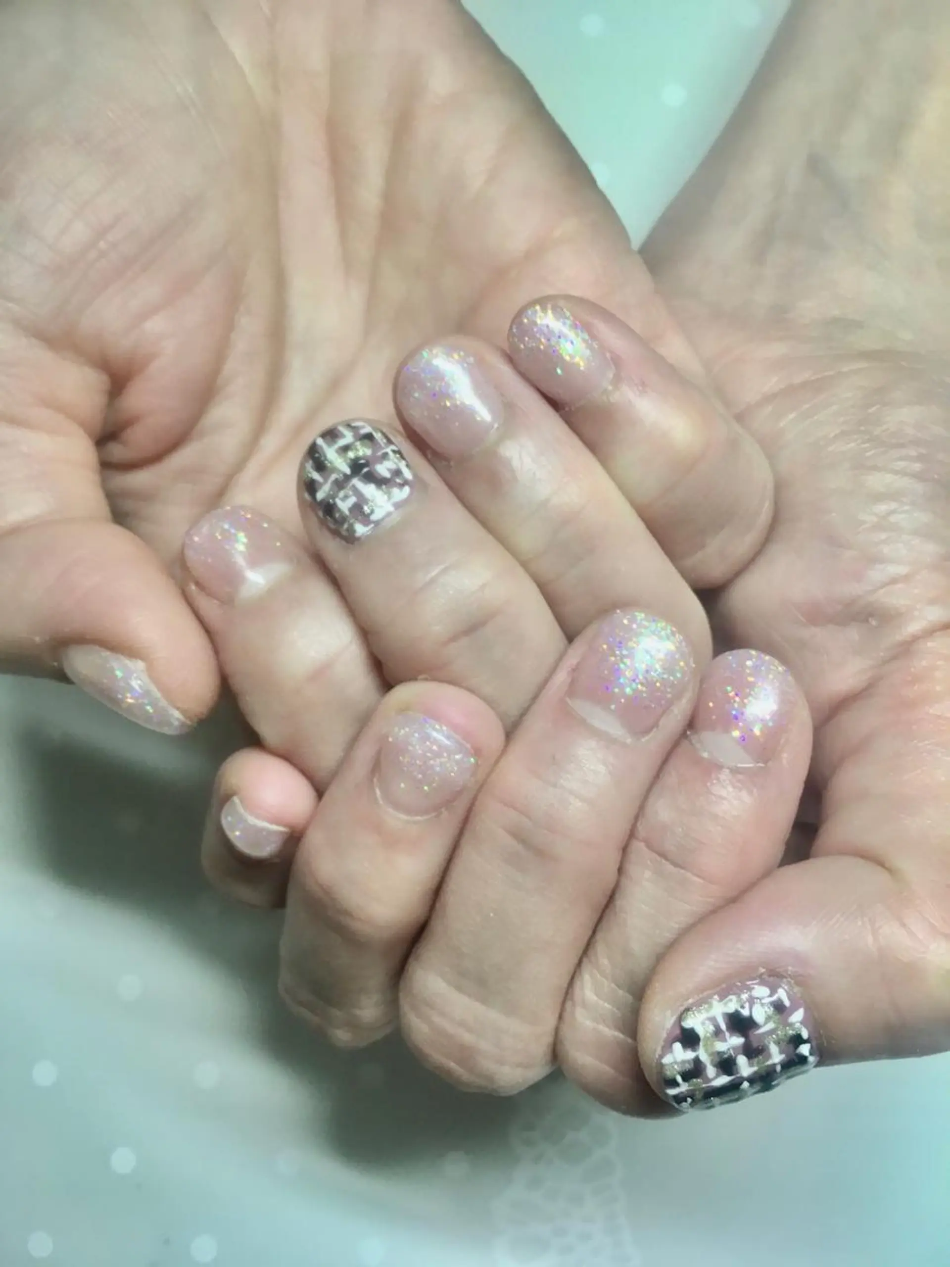 ネイル ツイードネイル 新宿ネイルサロン ジェミディローサ所属・新宿ネイルサロン ジェミディローサのネイルデザイン