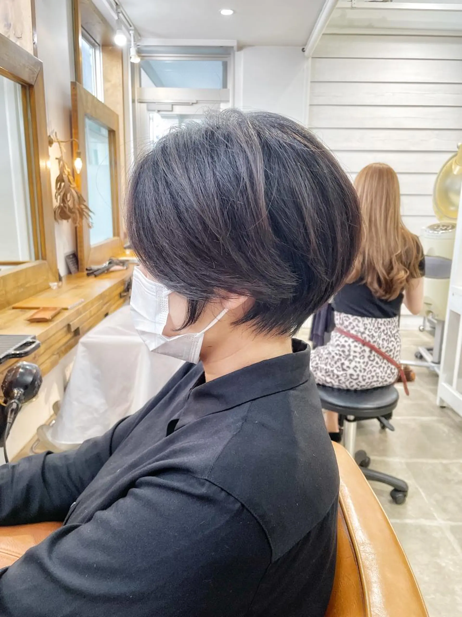 ショート カラー ショートボブ ショートレイヤー ボブ レイヤーカット ミセス newline銀座所属・🍀🍀🍀 金子涼🍀🍀🍀のヘアスタイル