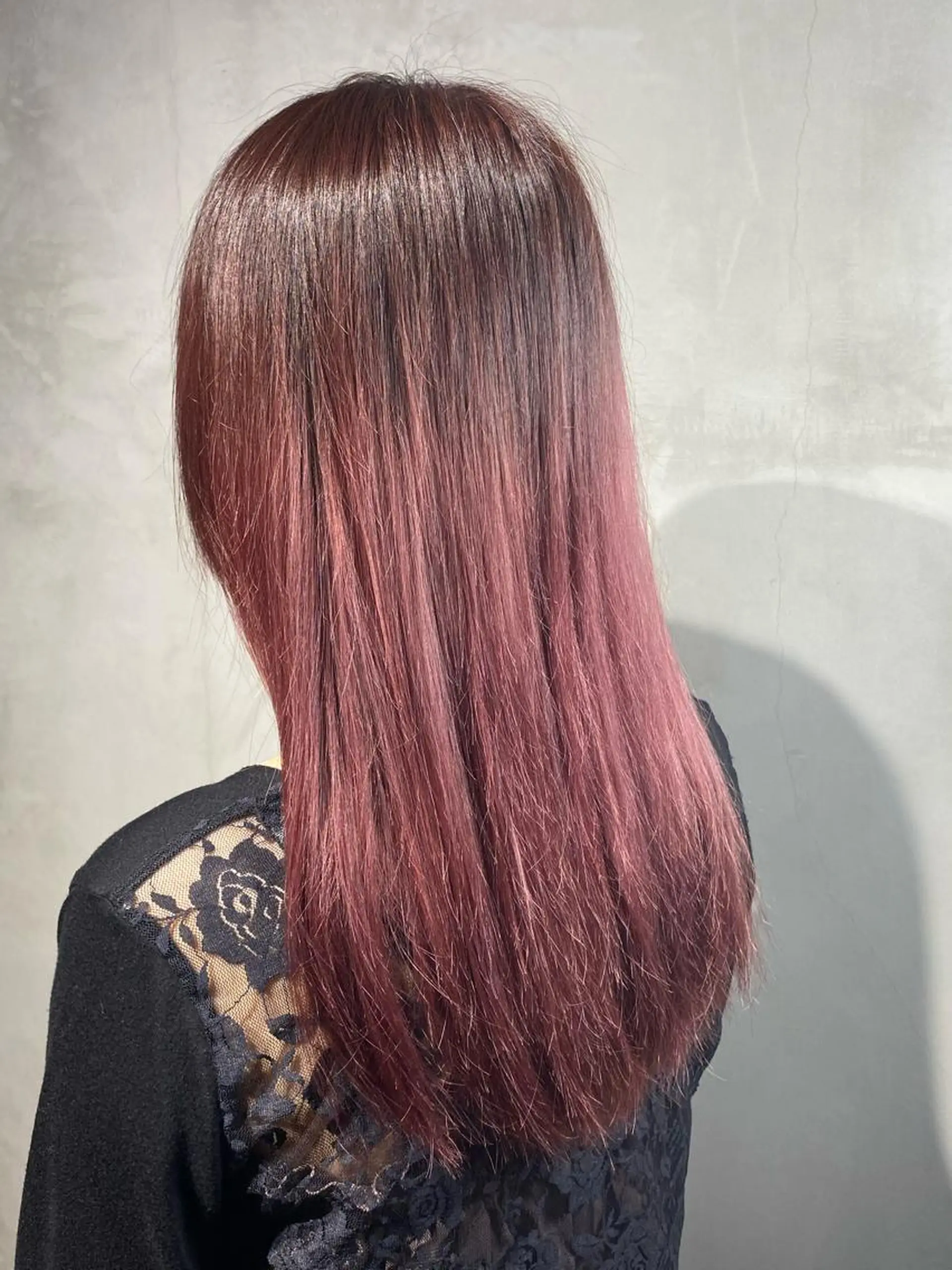 セミロング Toiro中目黒所属・寄主 洸雅のヘアスタイル