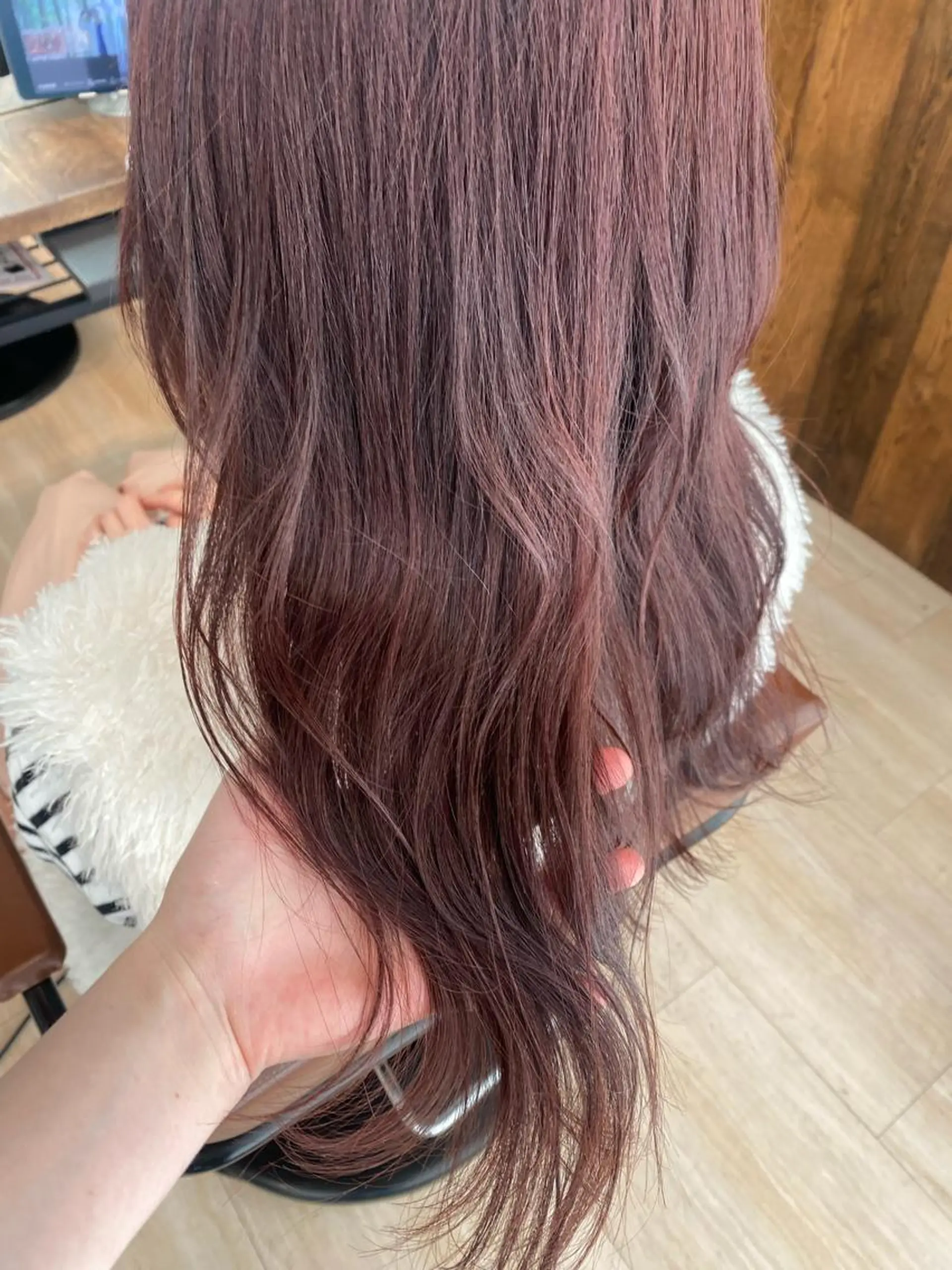 セミロング カラー 佐藤 悠衣/透明感 カラー/似合わせ前髪のヘアスタイル