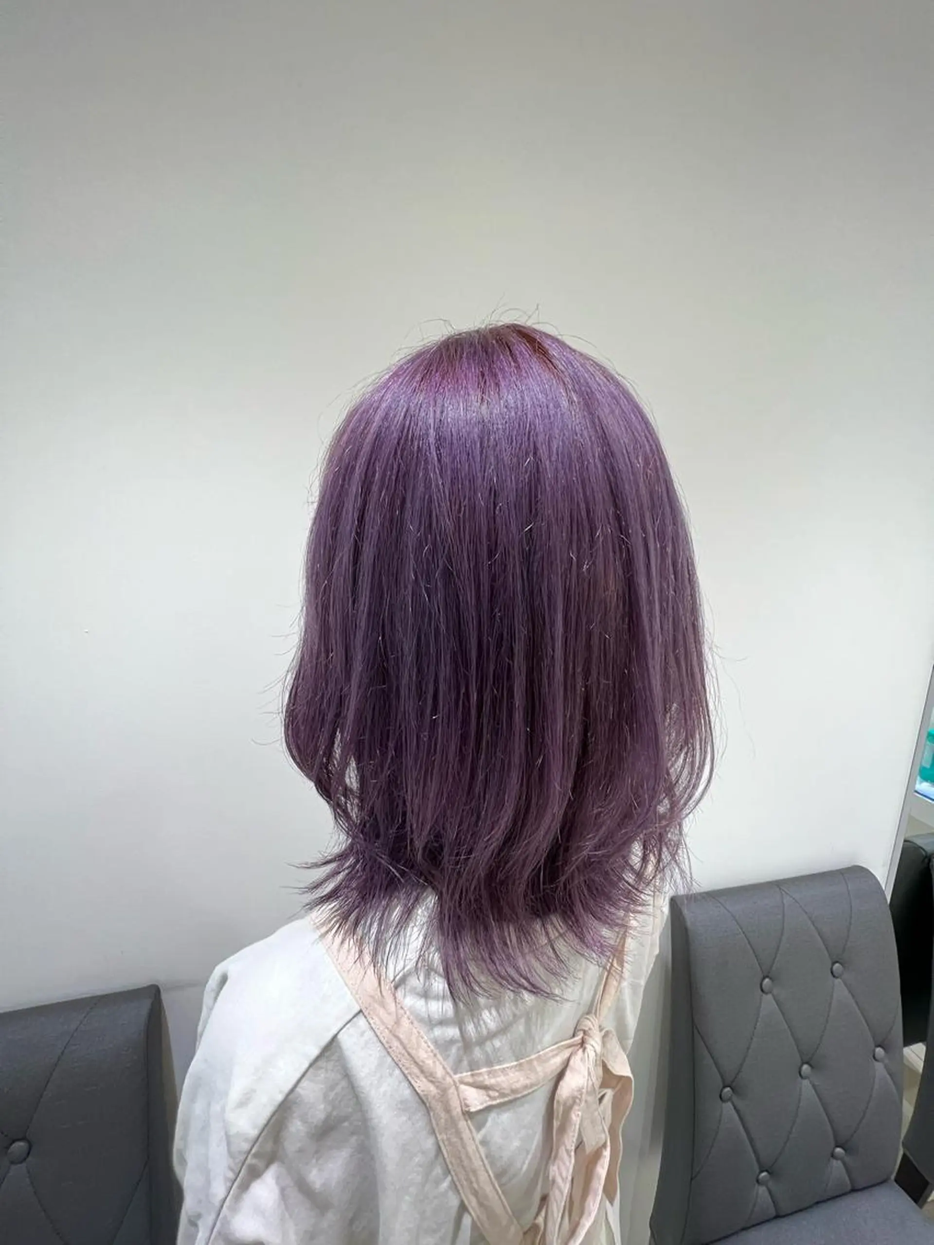 ミディアム カラー ハイトーンカラー ラベンダーカラー ピンクカラー 【暖色カラー特化】 中山由梨のヘアスタイル