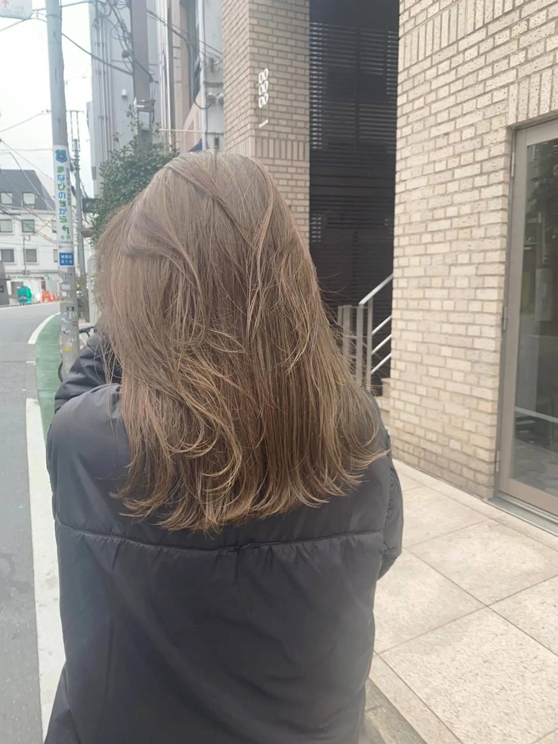 セミロング ハイライト レイヤーカット/透明 感カラー/aikaのヘアスタイル