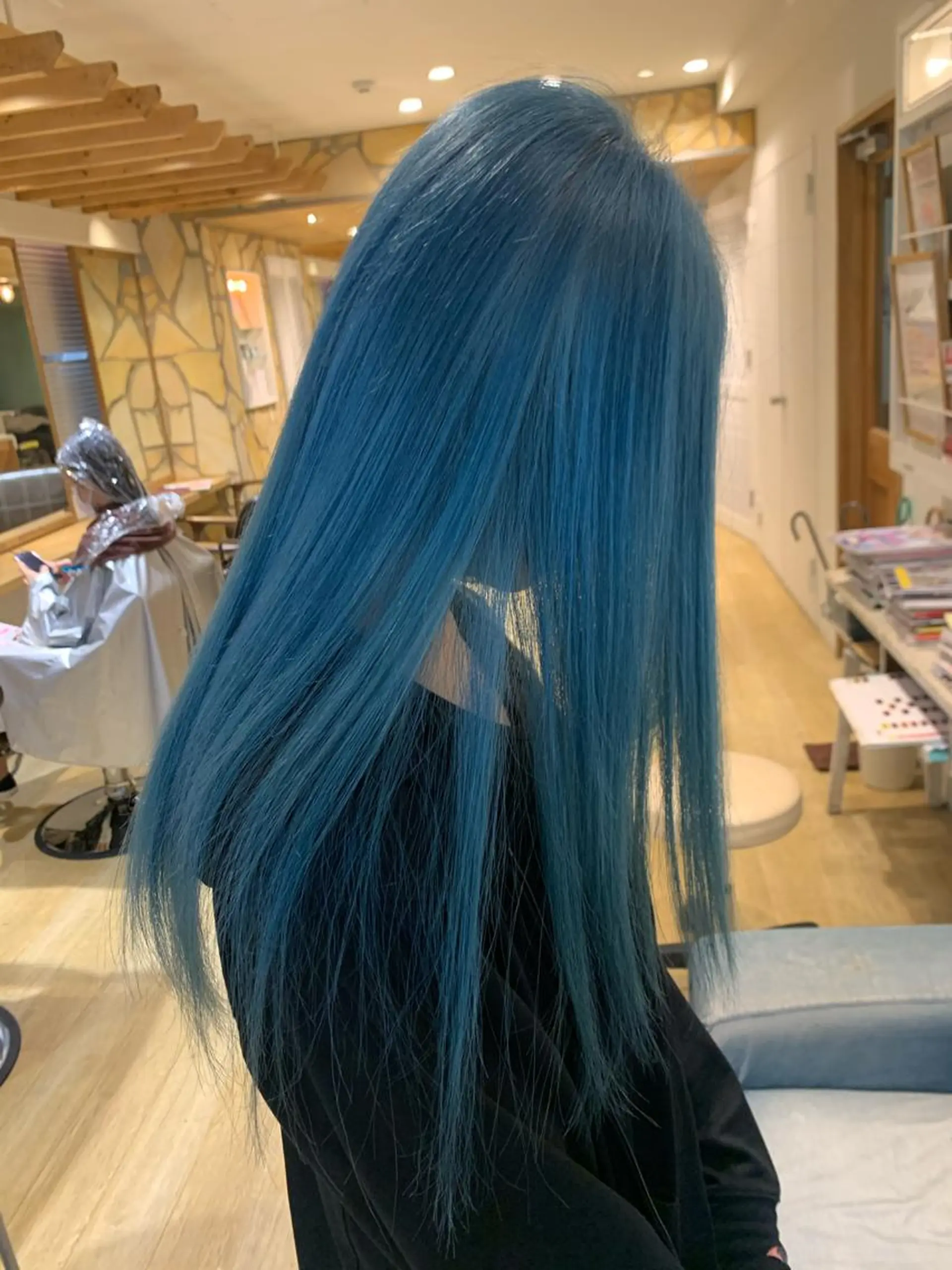 ロング ヘアカラー トリートメント 渋谷ハイトーン/ デザインカラー阿部のヘアスタイル