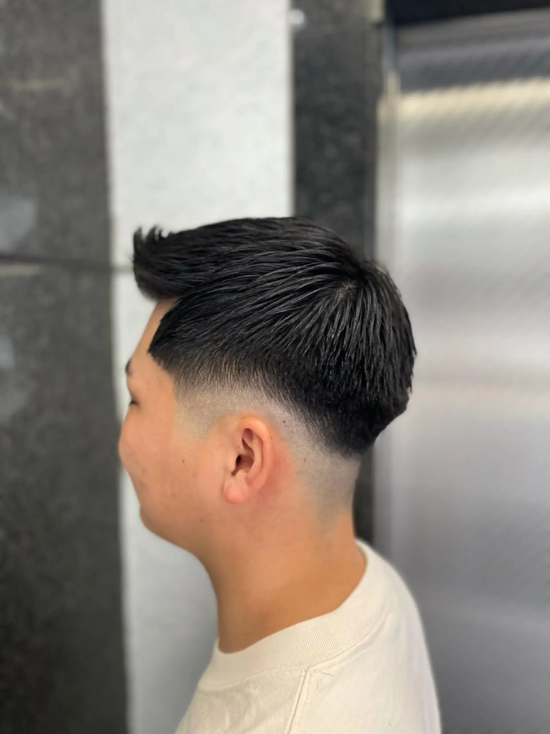 ショート メンズ フェードカット カット指名No1漆原 聡のヘアスタイル