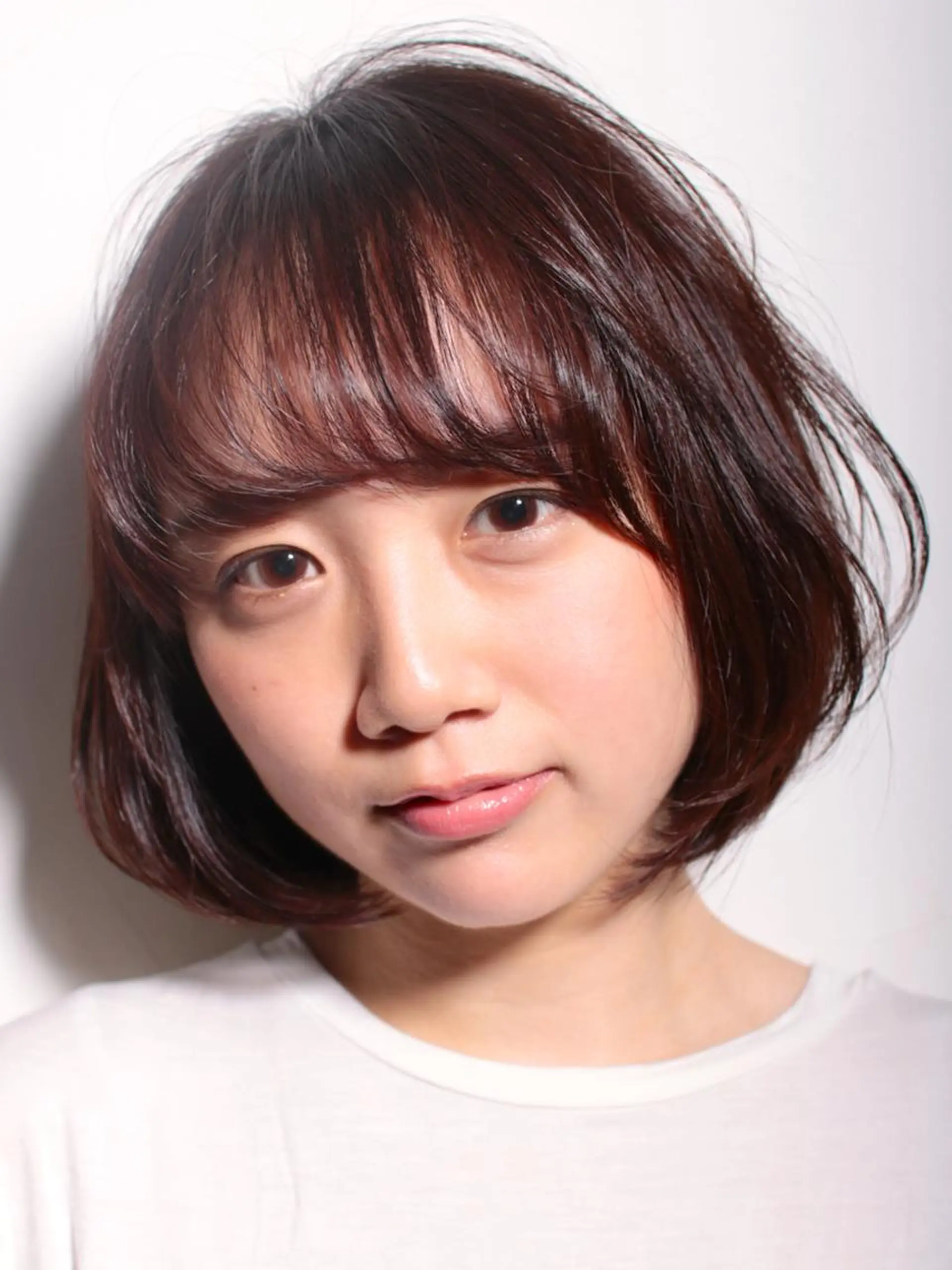 ショート カット ヘアカラー トリートメント 乳井 悠香のヘアスタイル