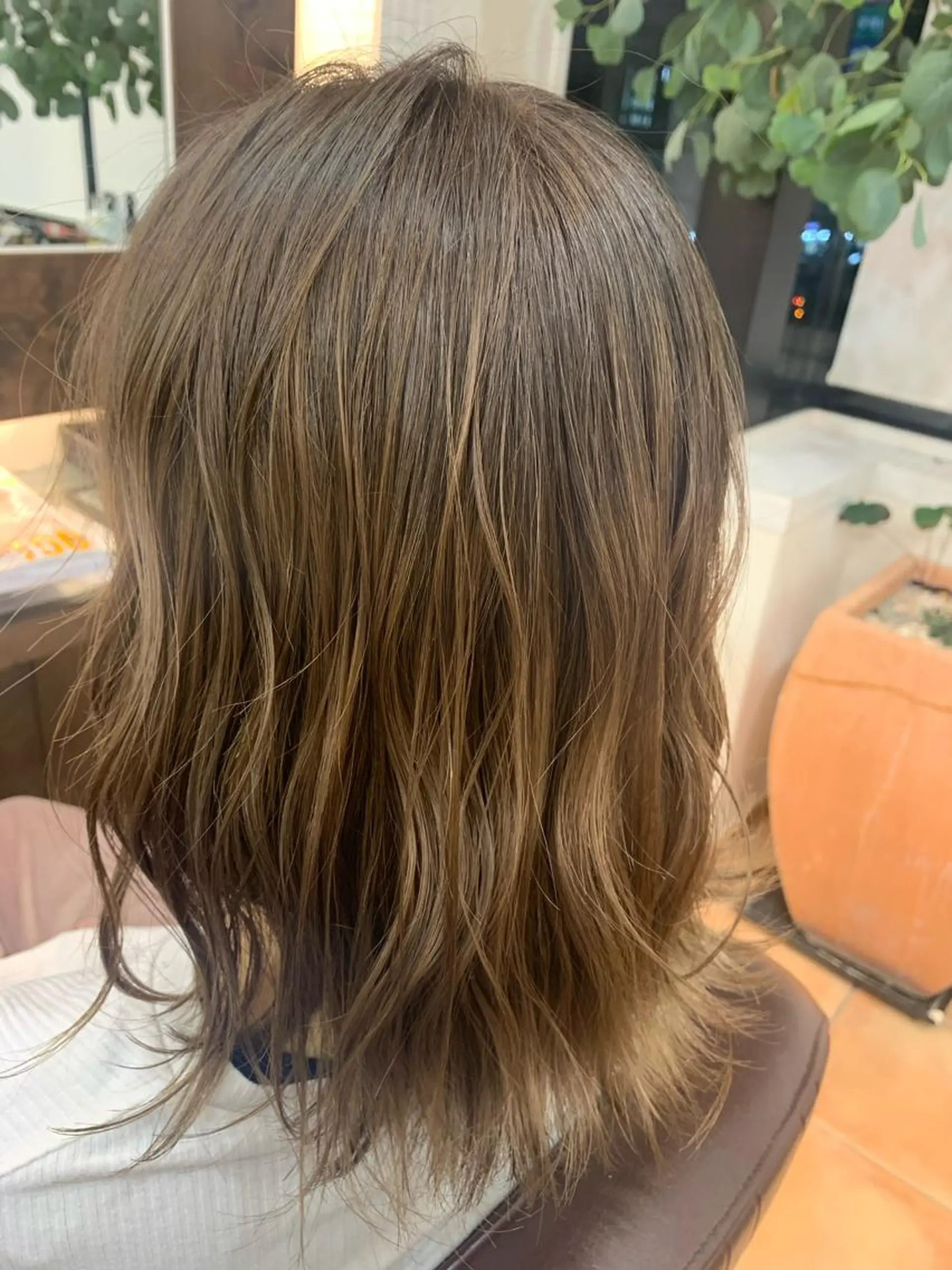 ミディアム カラー ベージュカラー newiGRANDE 🌈萩原聖也のヘアスタイル