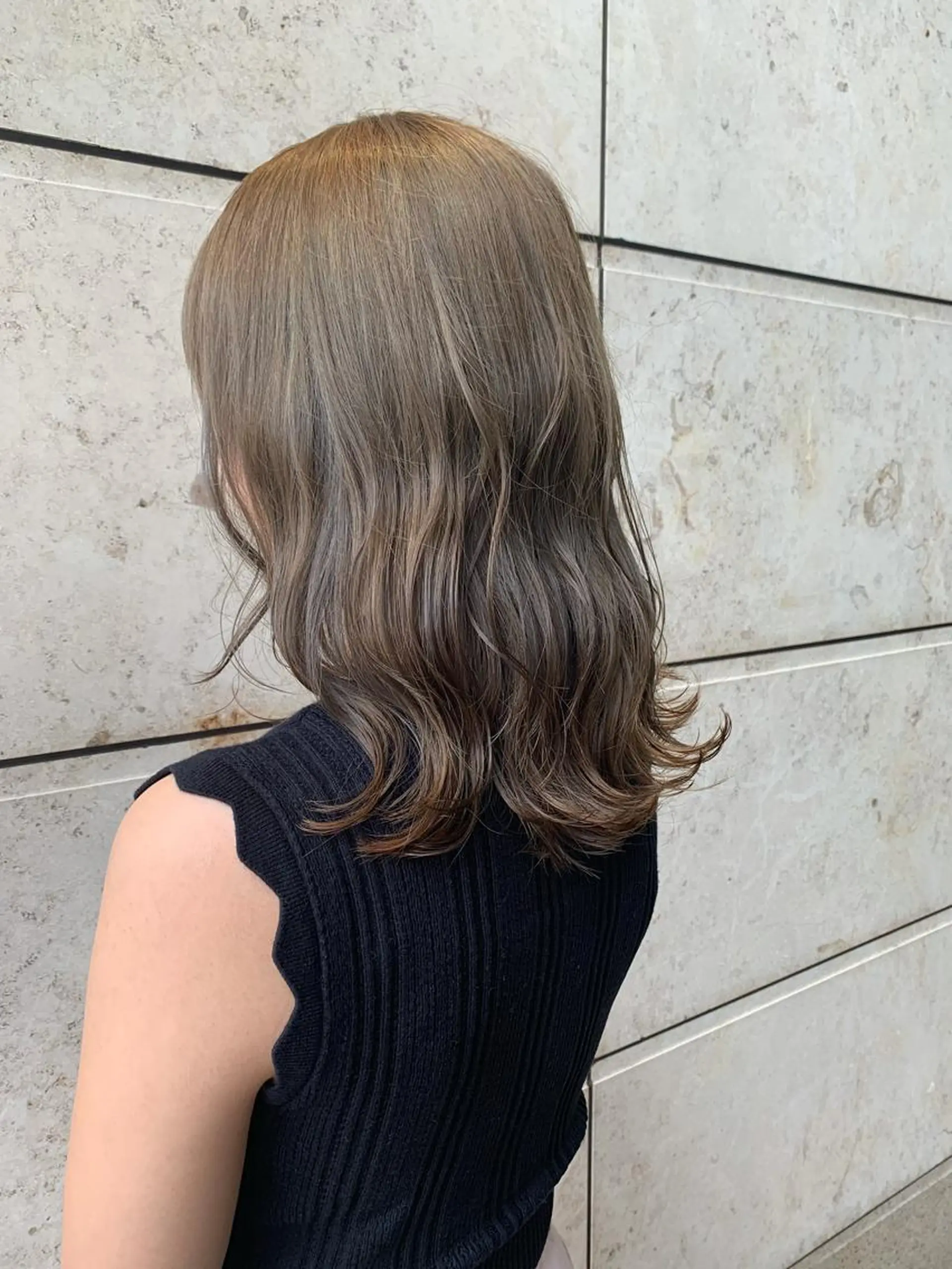 ロング カラー パーマ 美髪矯正/ハイトーン 🪸🩰ヒナコのヘアスタイル