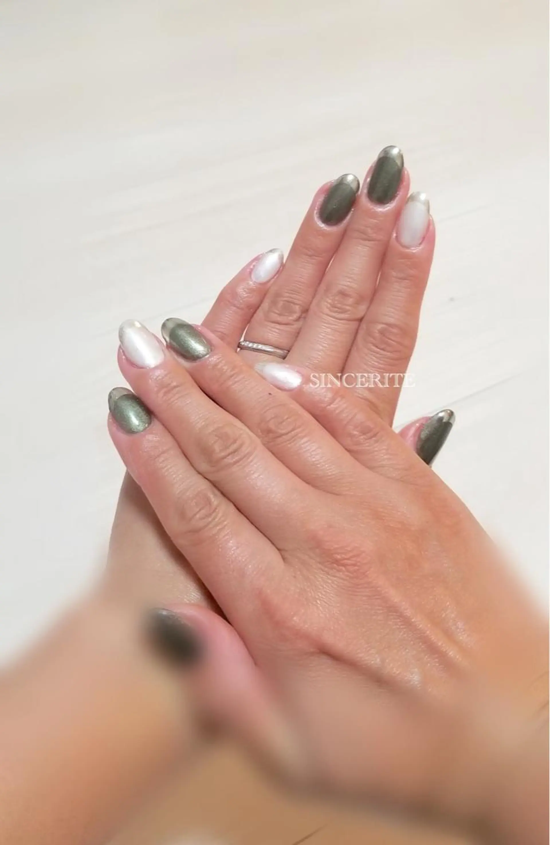 ネイル フレンチネイル ミラーネイル  SINCERITE (サンセリテ)所属・ネイル＆ケア  サンセリテのネイルデザイン