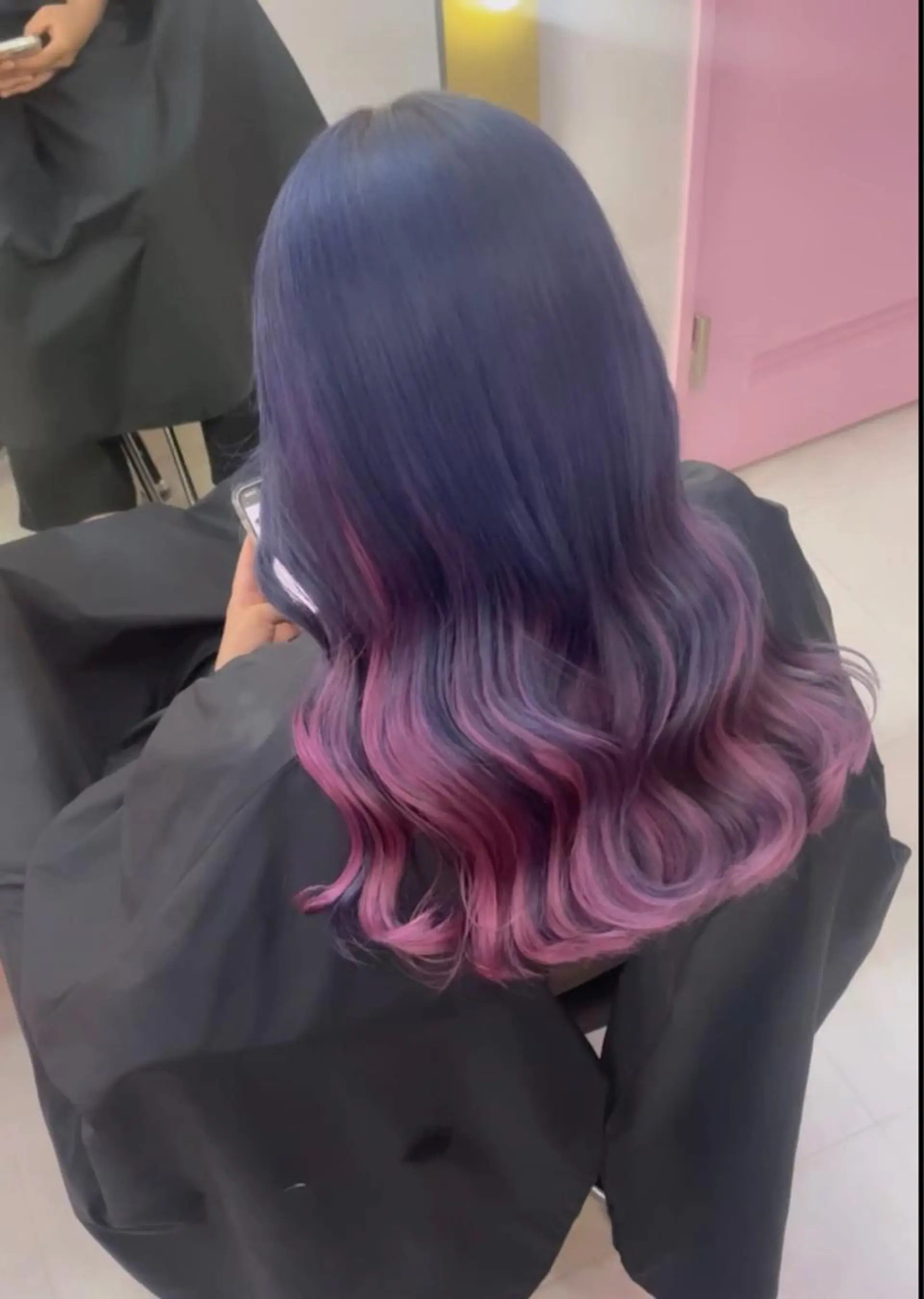 セミロング ヘアカラー トリートメント ブリーチ率No.1 MANATO🎨🌈のヘアスタイル