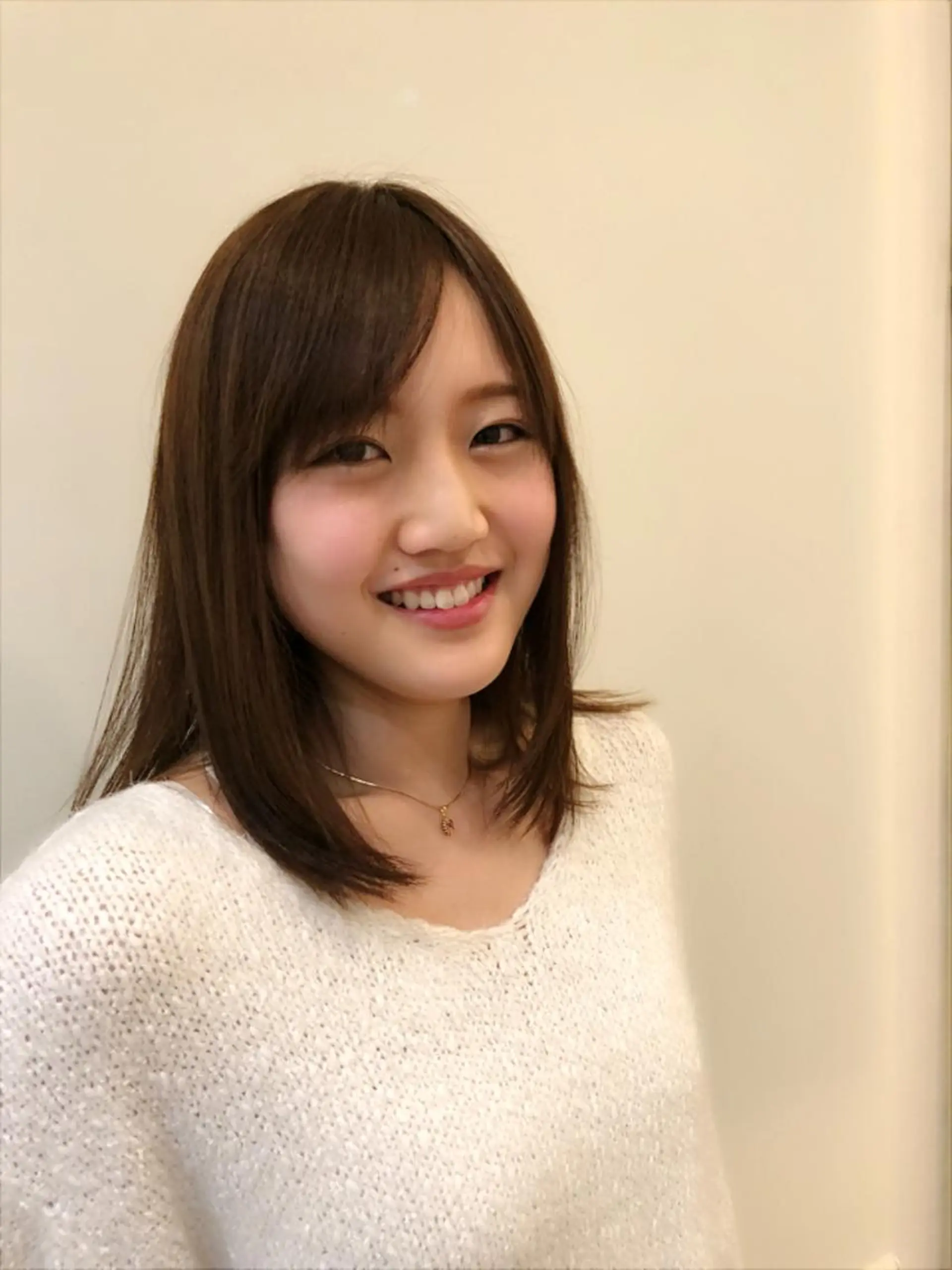 ミディアム カラー KAIzen. tomoのヘアスタイル