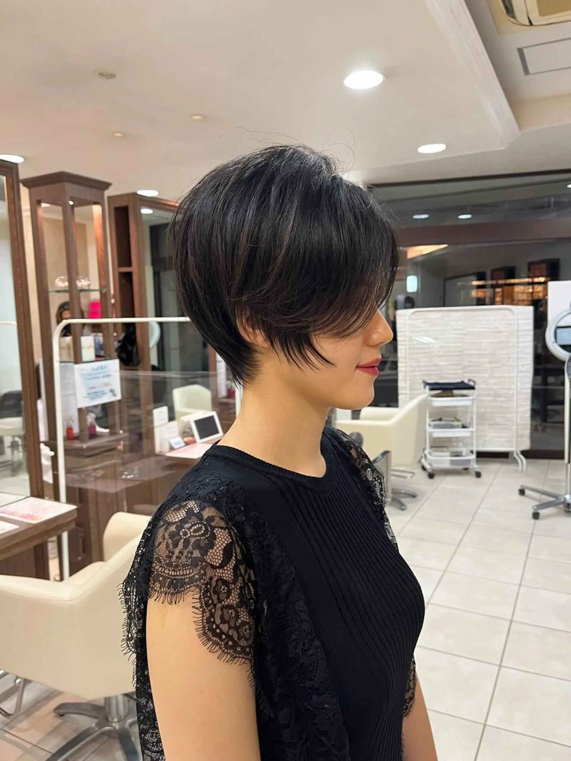 ショート ショートボブ ハンサムショート ボブ くびれヘア ハイライト カット トリートメント ✨髪質改善・縮毛矯正 専門美容室マーベルのヘアスタイル