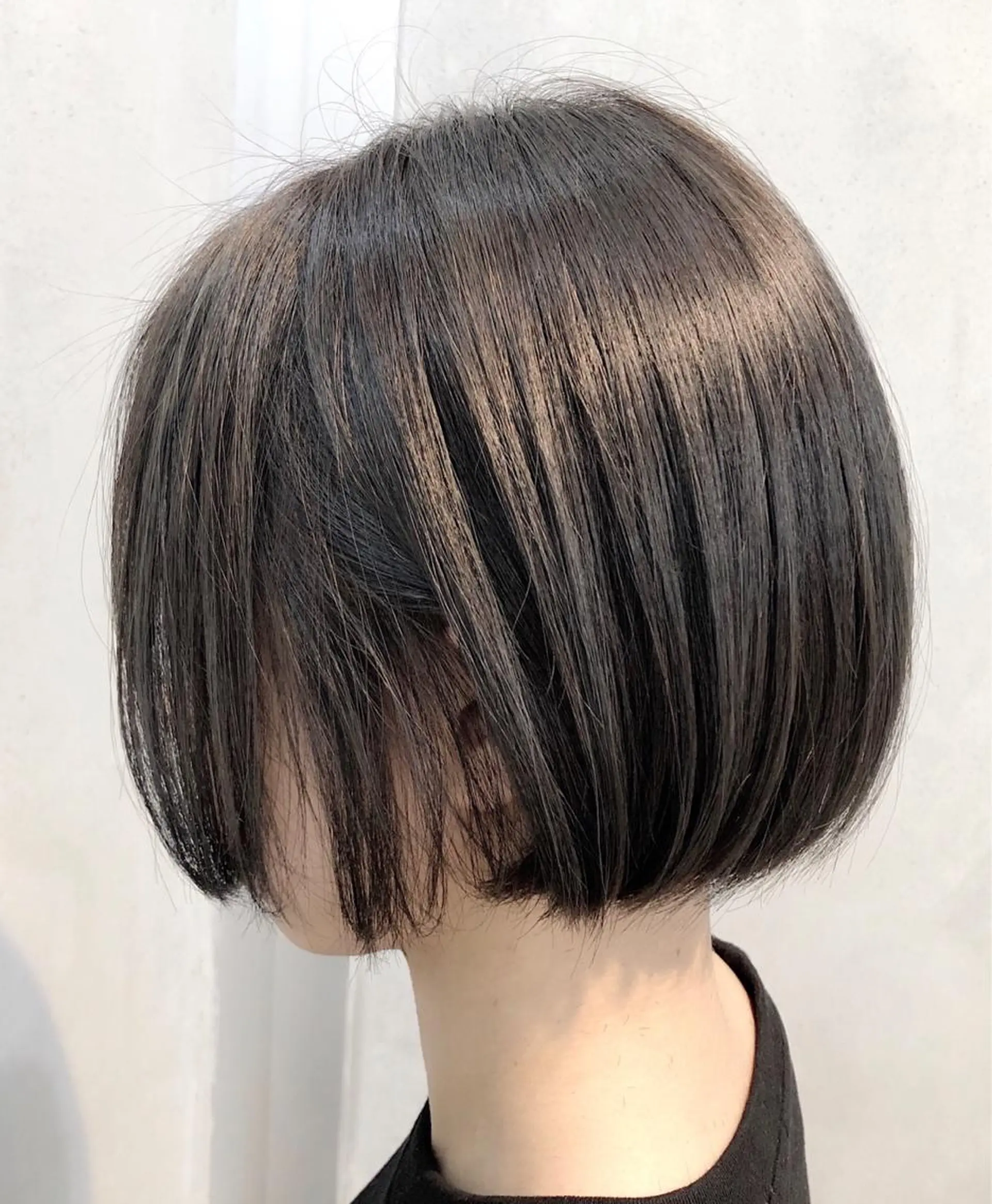ミディアム カラー ヘアアレンジ アッシュ ベージュカラー グレージュ universe tokyoのヘアスタイル