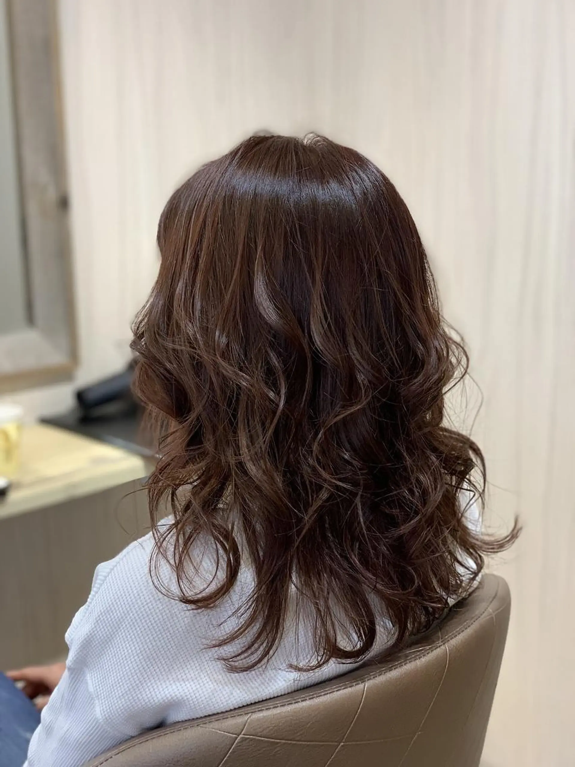 ミディアム カラー パーマ 嶋村夏実🌼レイヤー 🌸白髪ぼかしのヘアスタイル