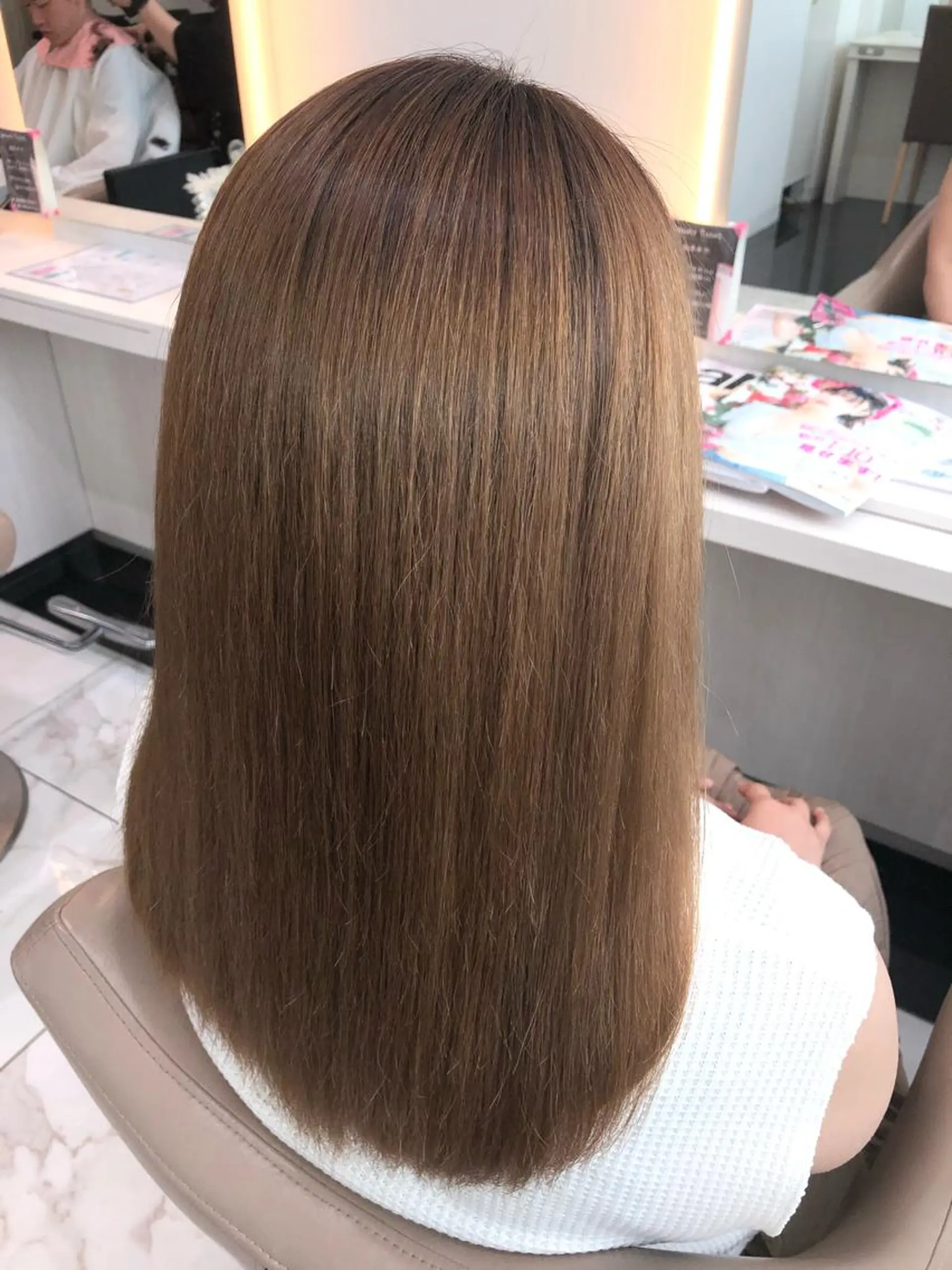 ミディアム パーマ 縮毛矯正 トリートメント ストレートパーマ 安井　昴 💫ブリーチ縮毛矯正のヘアスタイル