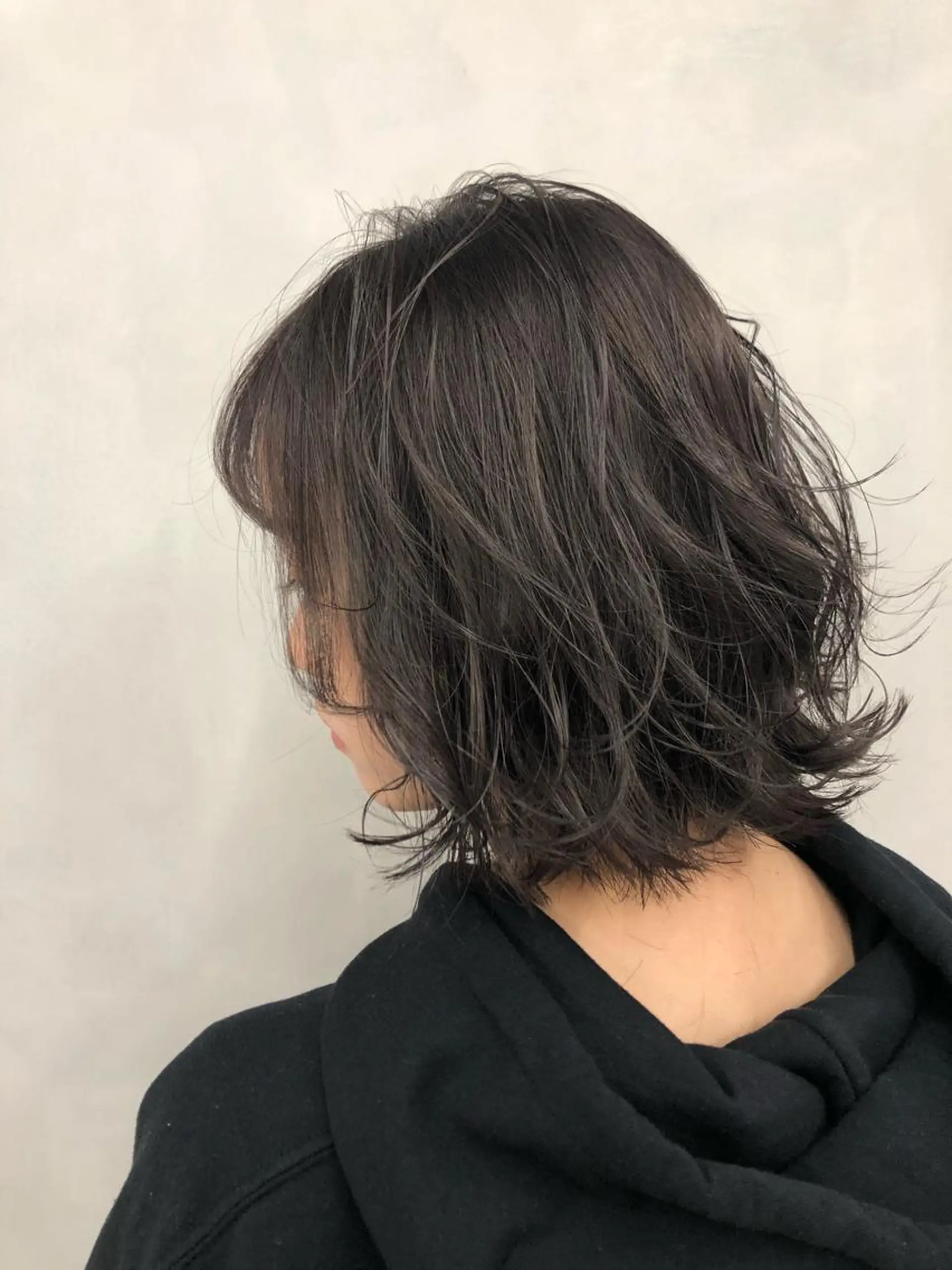 ショート カラー 艶ハイトーンブリーチ 🌈小林侑雅のヘアスタイル