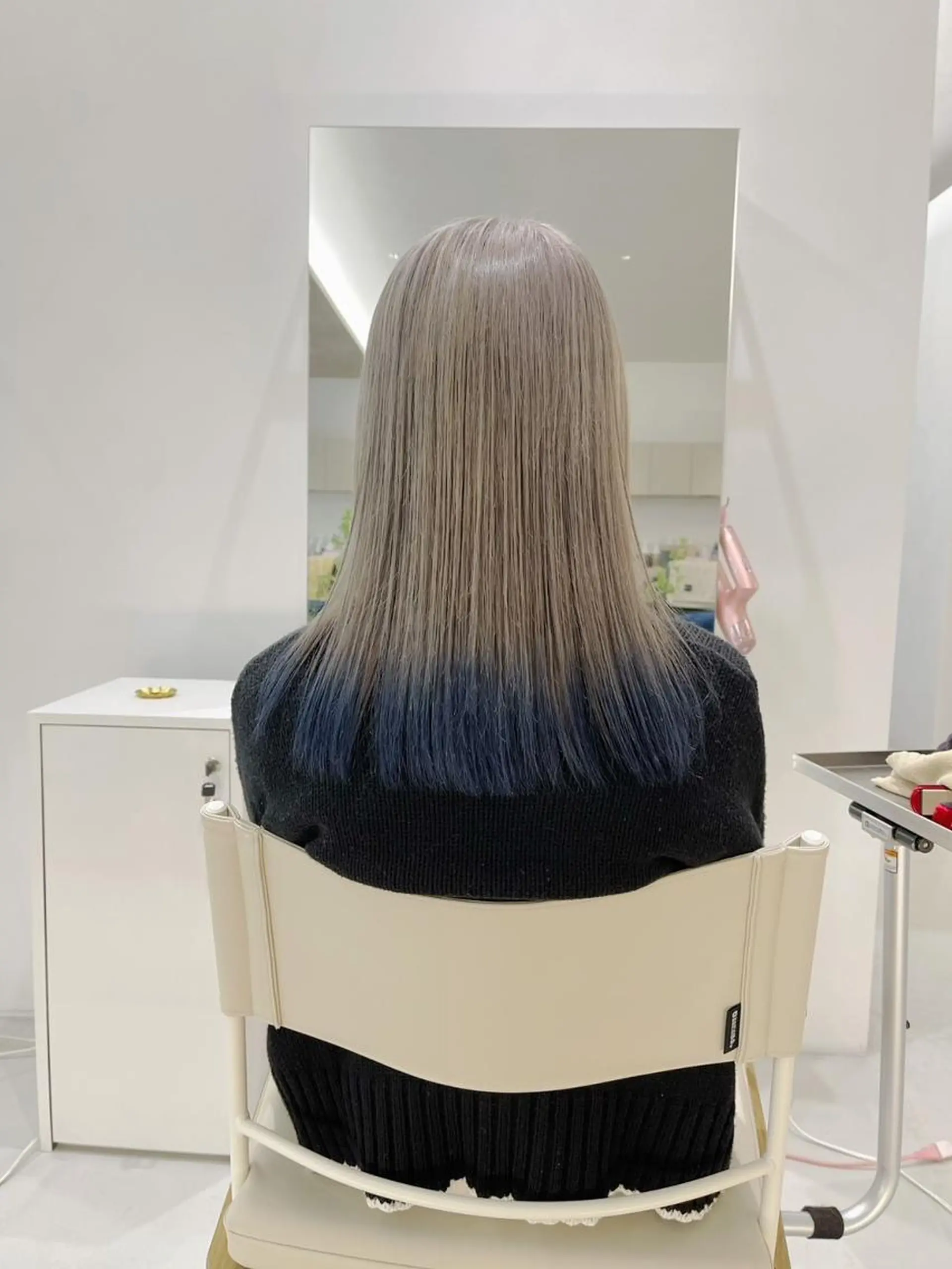 セミロング カラー 艶髪/ハイトーン/ 透明感/maayaのヘアスタイル