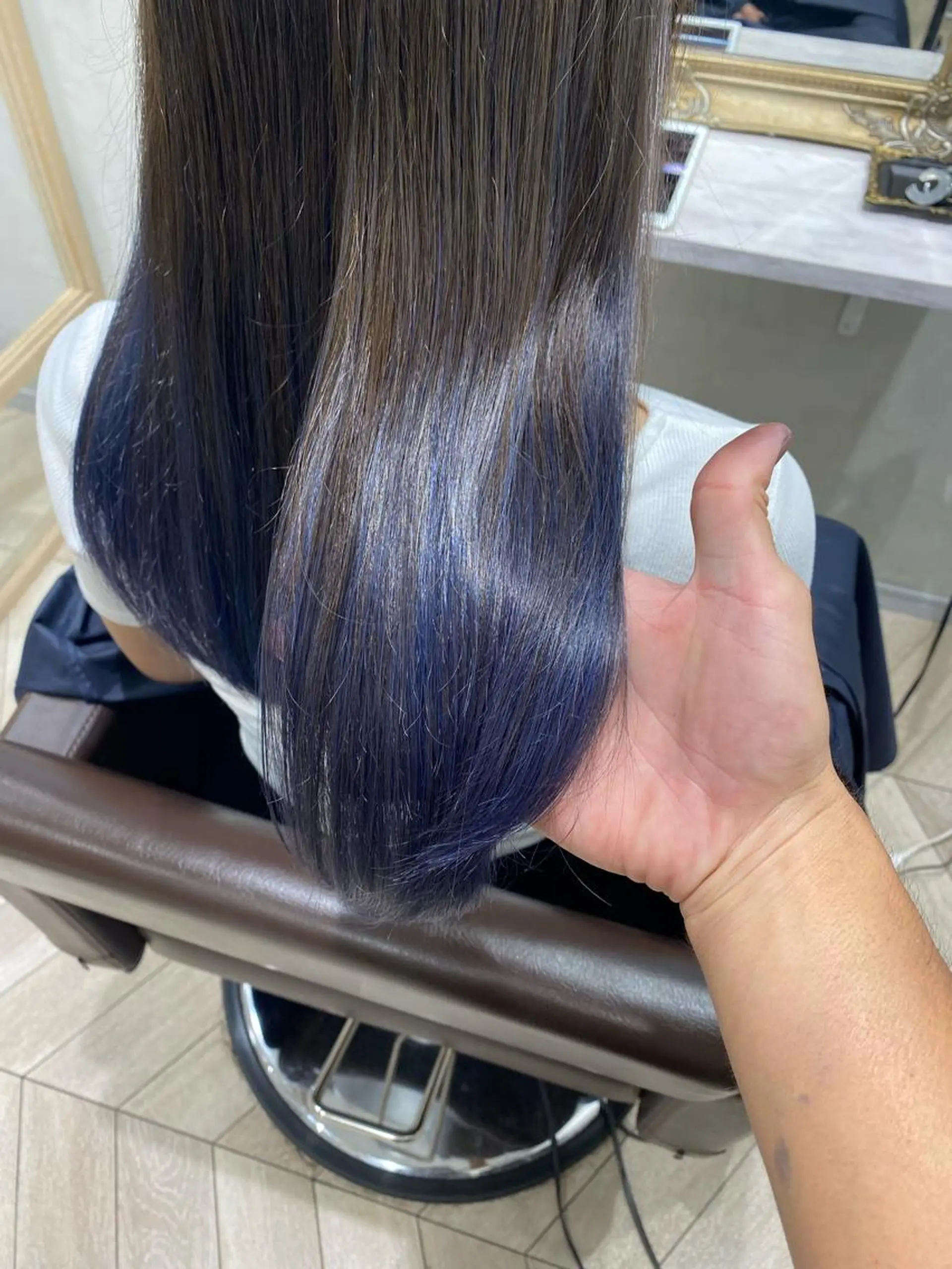ロング カラー ブルーカラー ブルーバイオレット グラデーションカラー バイオレットカラー 【髪質改善特化】 ✂︎  jun ✂︎のヘアスタイル