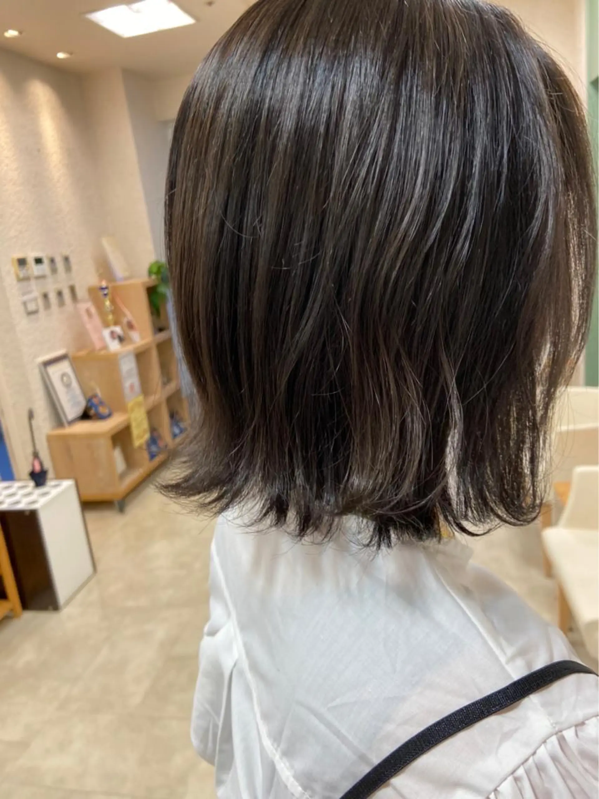 ショート カラー カット ヘアカラー トリートメント ヘアセット ハイトーン/ウルフ /レイヤー/坂野幸伸のヘアスタイル