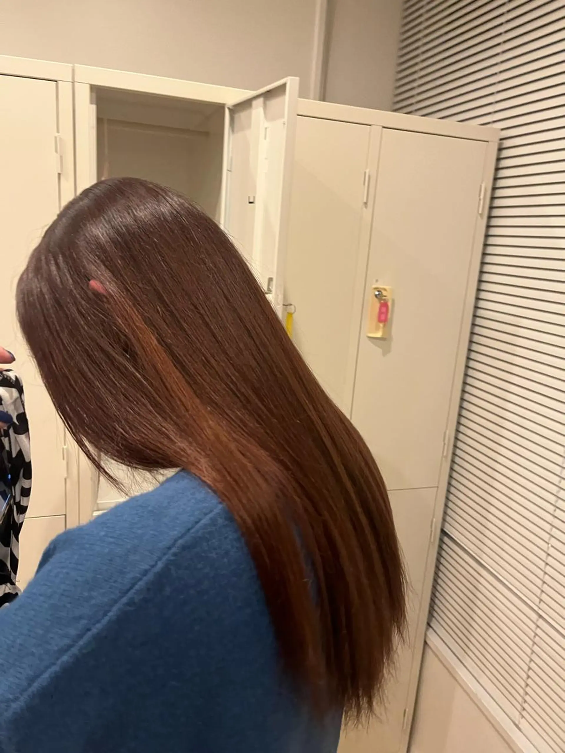 カラー 藤原 智恵のヘアスタイル