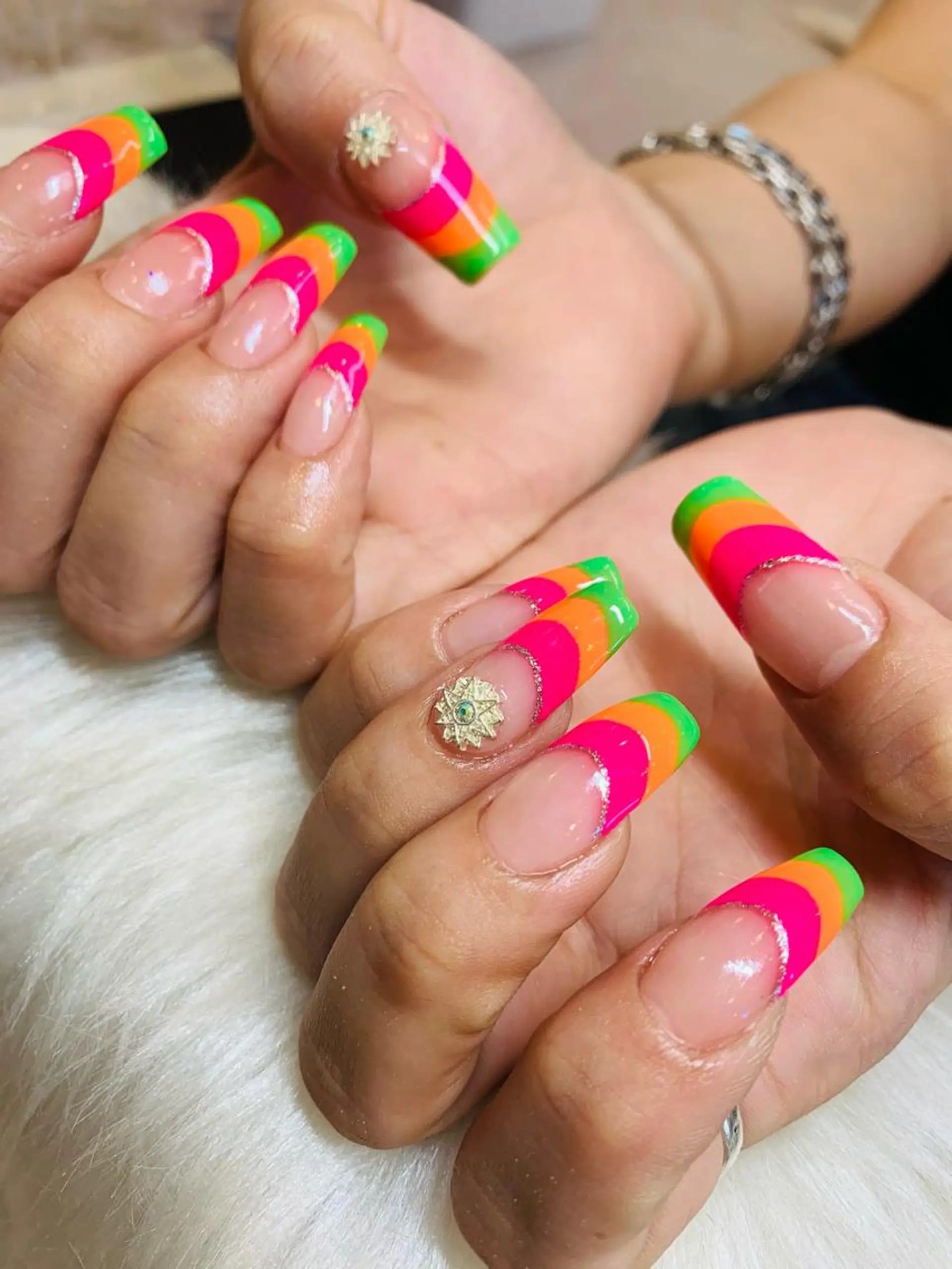 ネイル SHELL  NAILのネイルデザイン