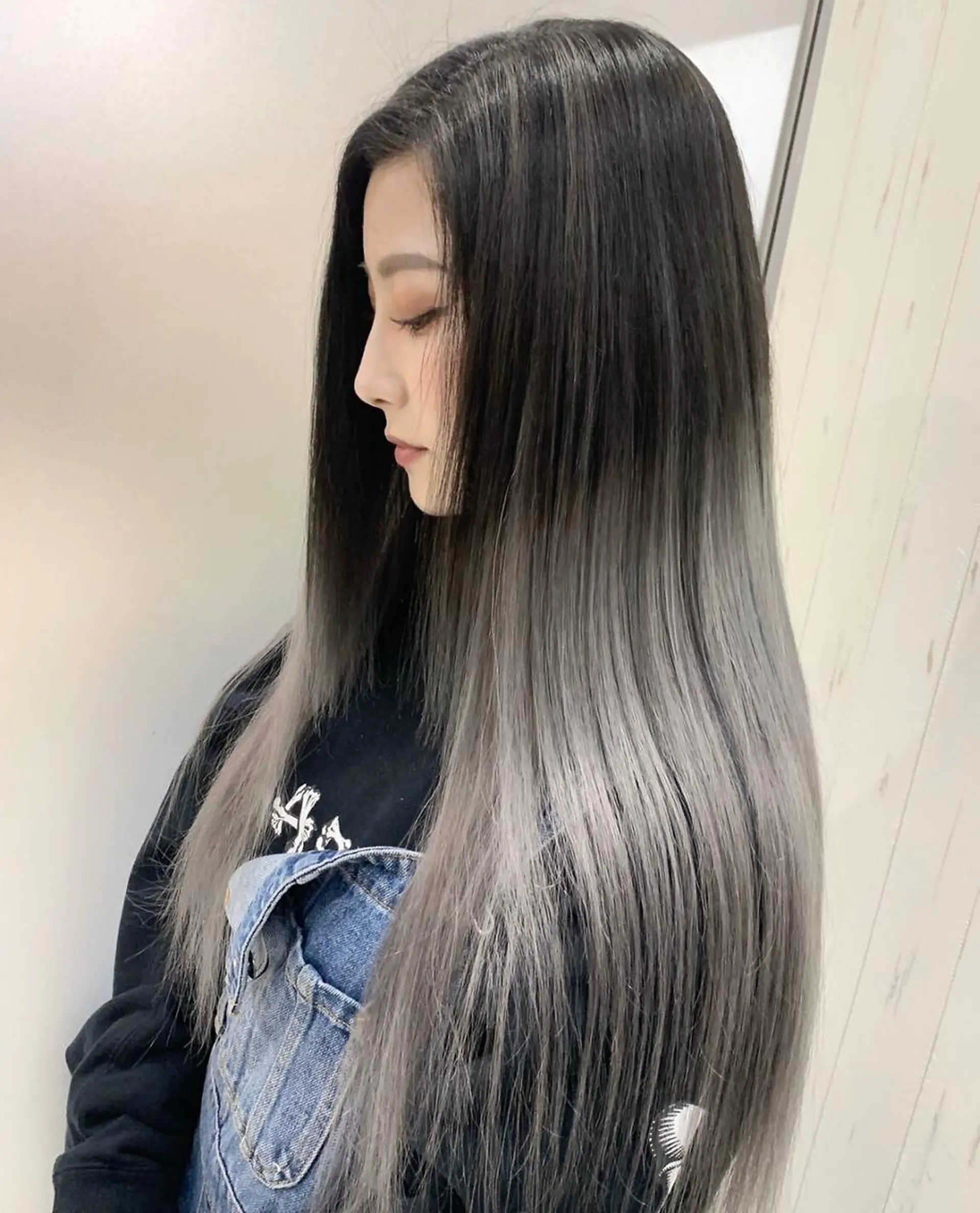 ロング カラー ヘアアレンジ Device ディバイスのヘアスタイル