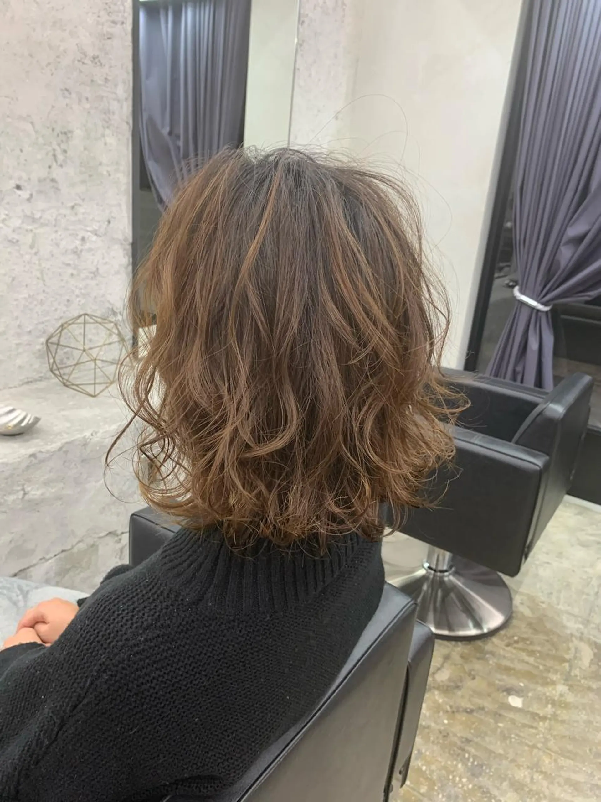 ショート カラー パーマ レイヤーカット TAIKIのヘアスタイル
