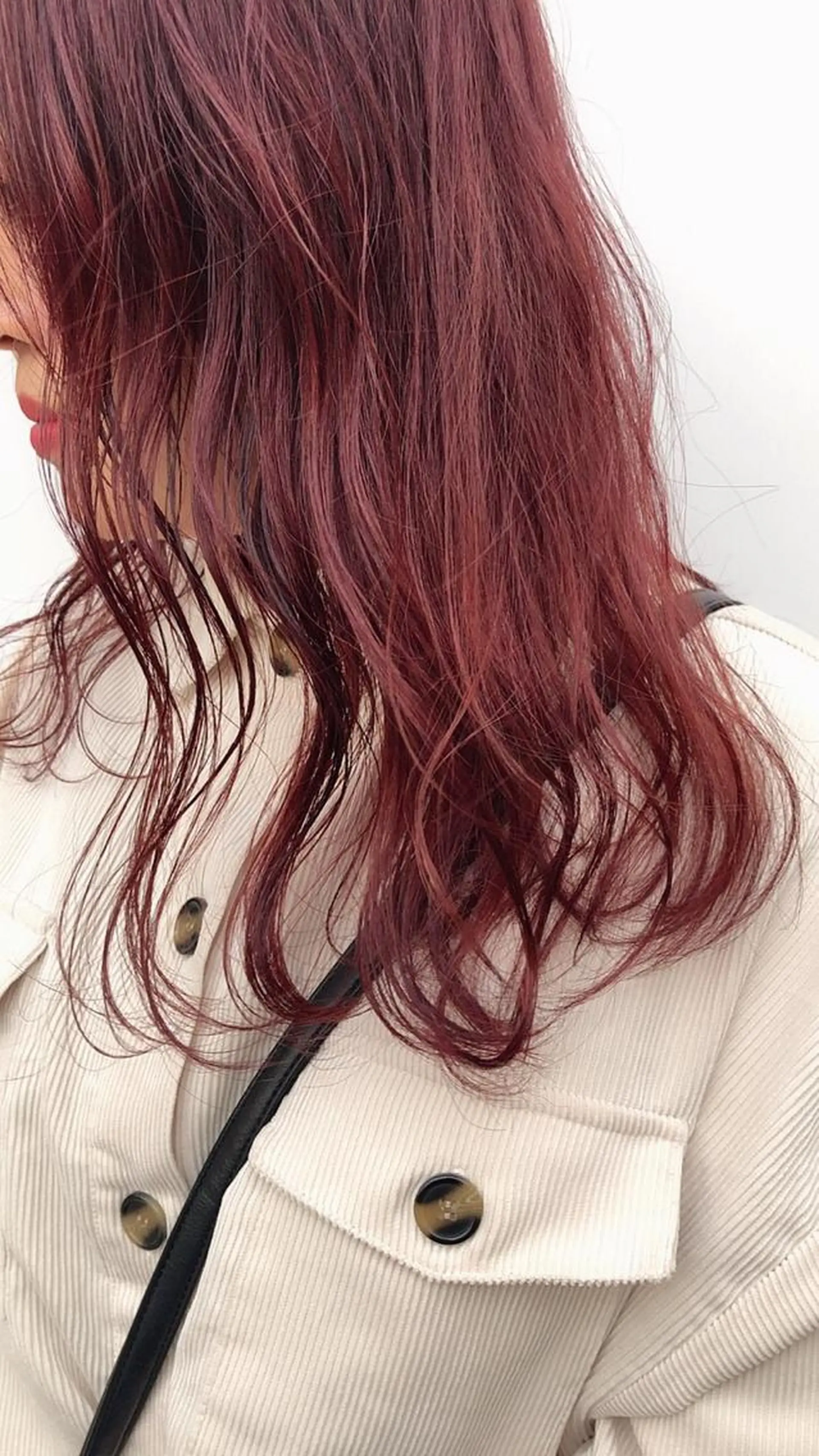 ミディアム カラー ブリーチ ピンクカラー 古屋 花織のヘアスタイル