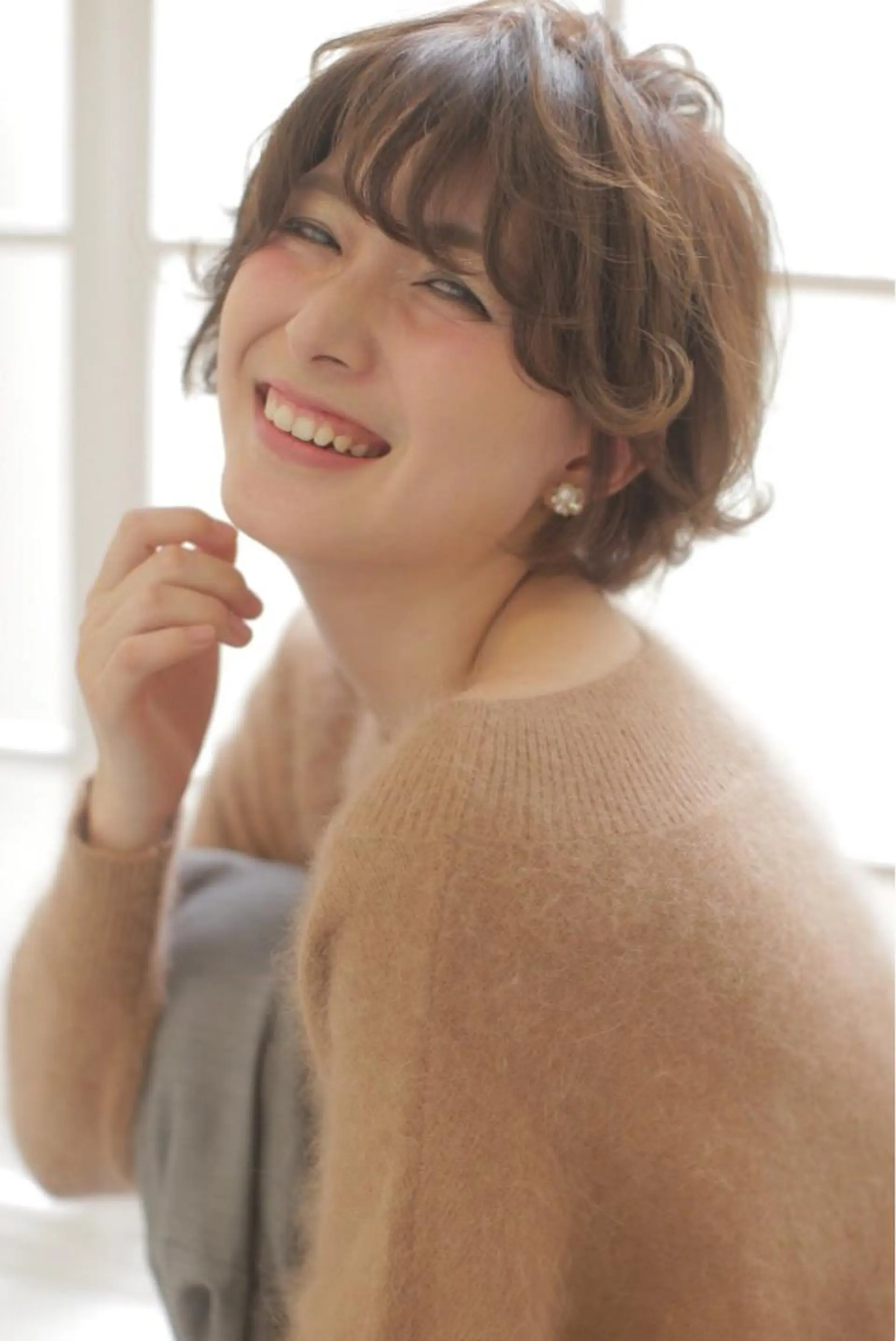 ショート カラー パーマ グレージュ ショートヘア カラー/髪質改善スペ シャリスト宮本　伸一のヘアスタイル