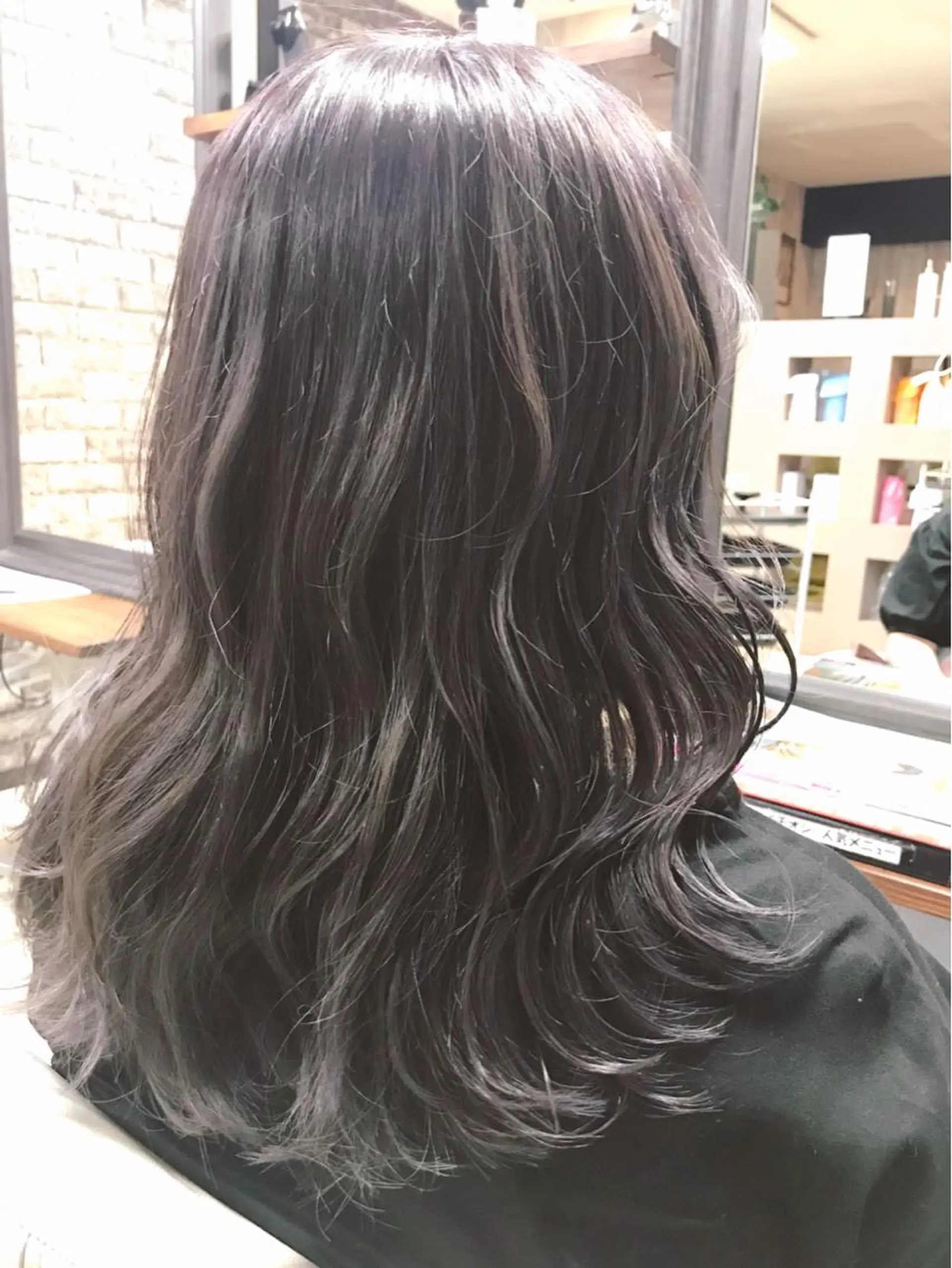 セミロング やなせ まりのヘアスタイル