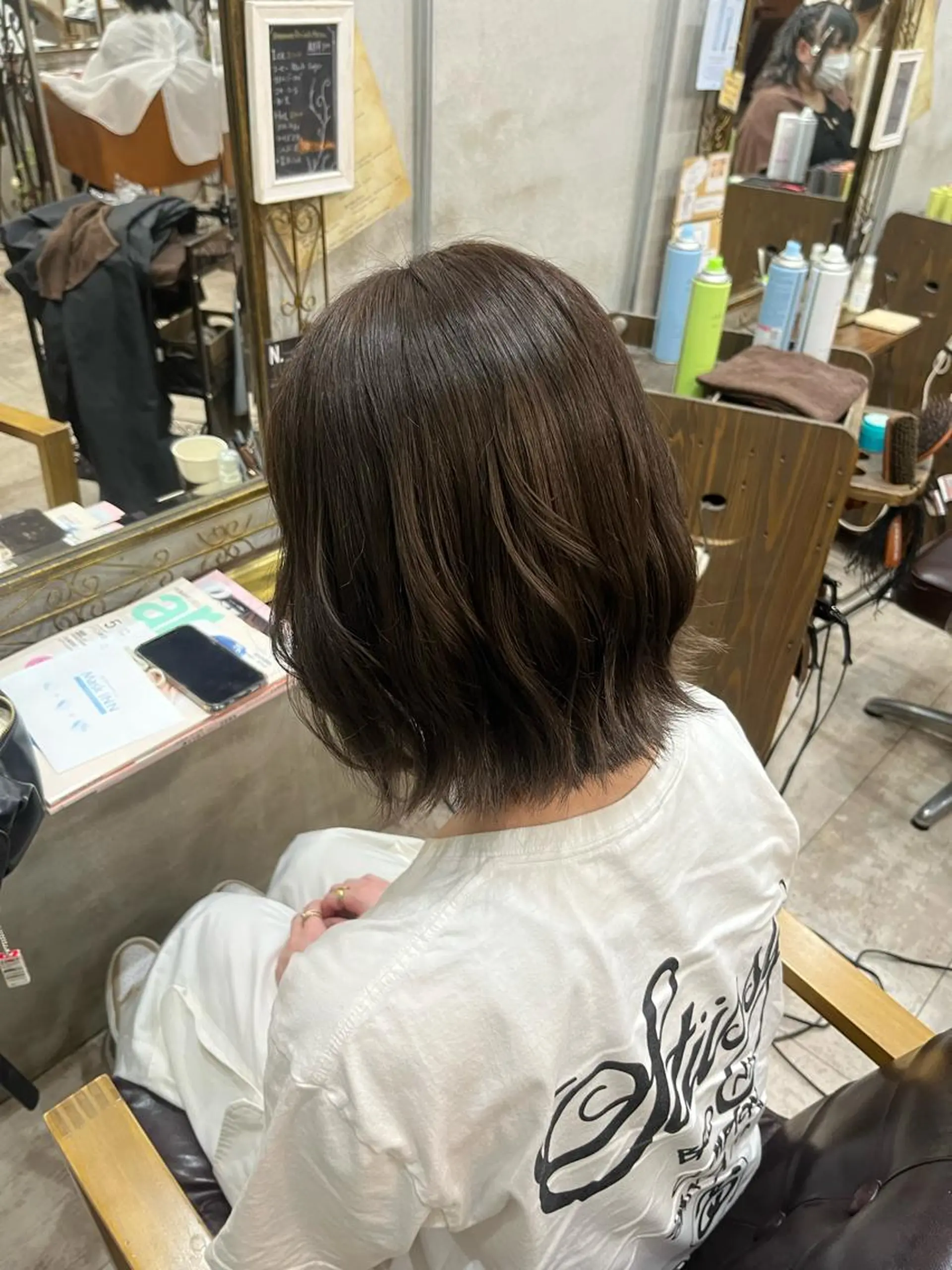 ショート カラー 艶髪/ハイトーン/ ヘアセット/モエノのヘアスタイル