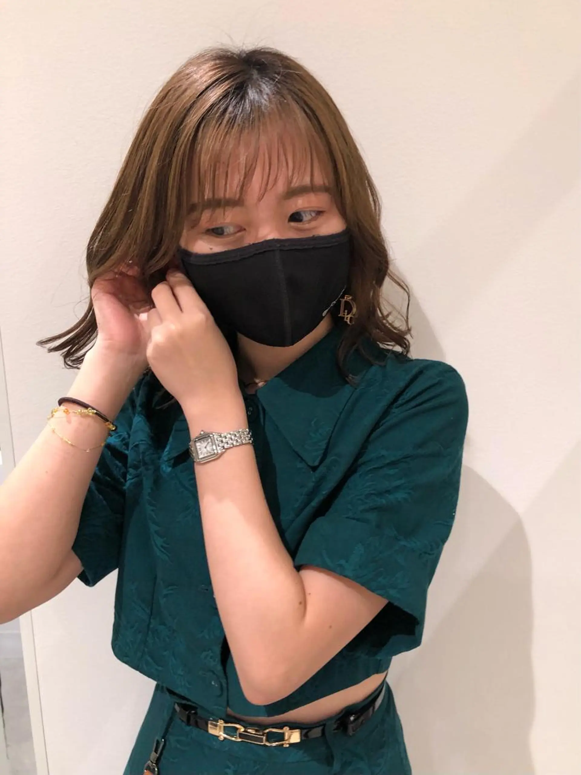 ミディアム レイヤーカット ヘアカラー Zina(豊洲)所属・suzuka （スズ）のヘアスタイル