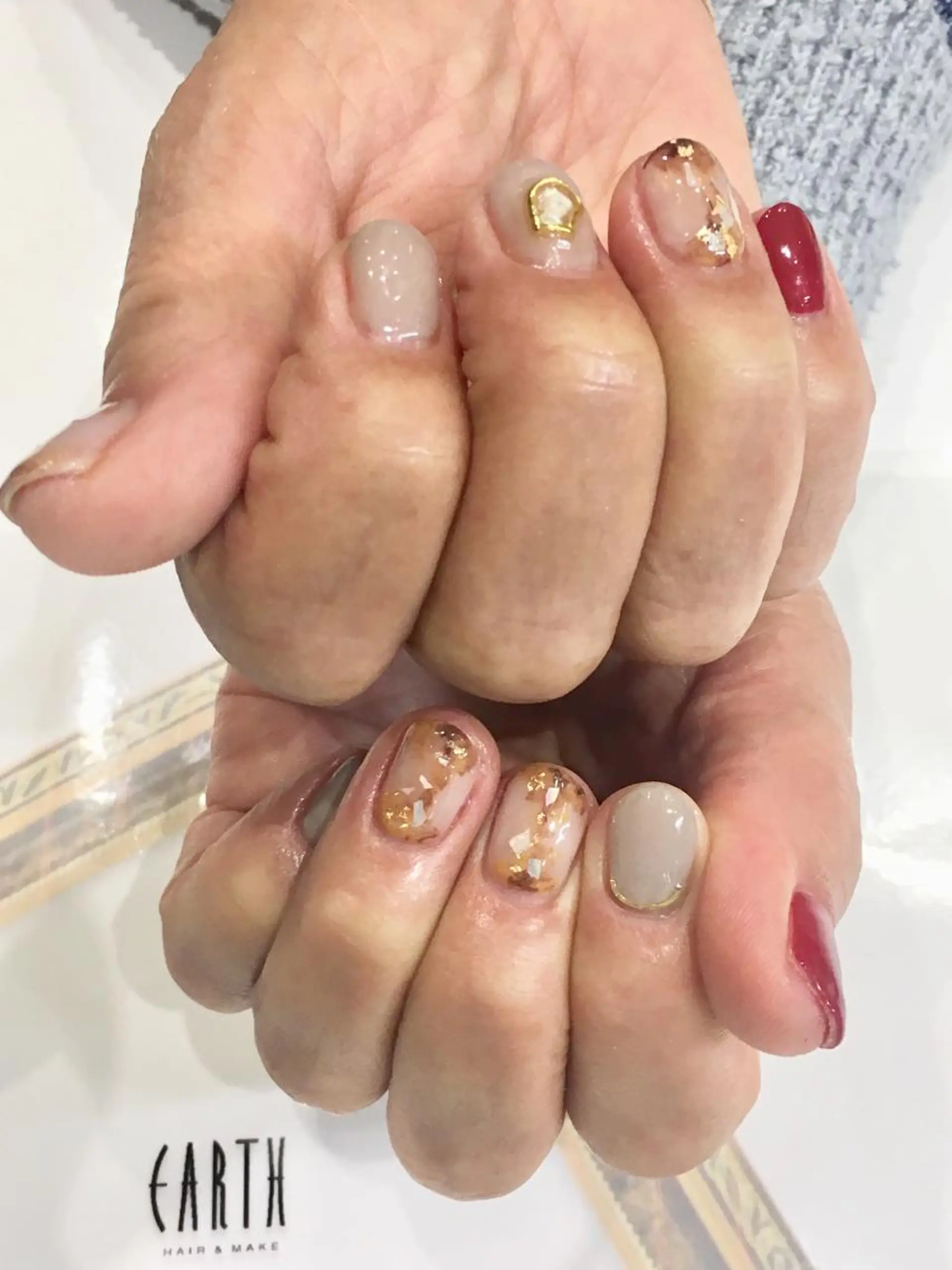 ネイル べっ甲ネイル ニュアンスネイル 佐藤 まりえのネイルデザイン